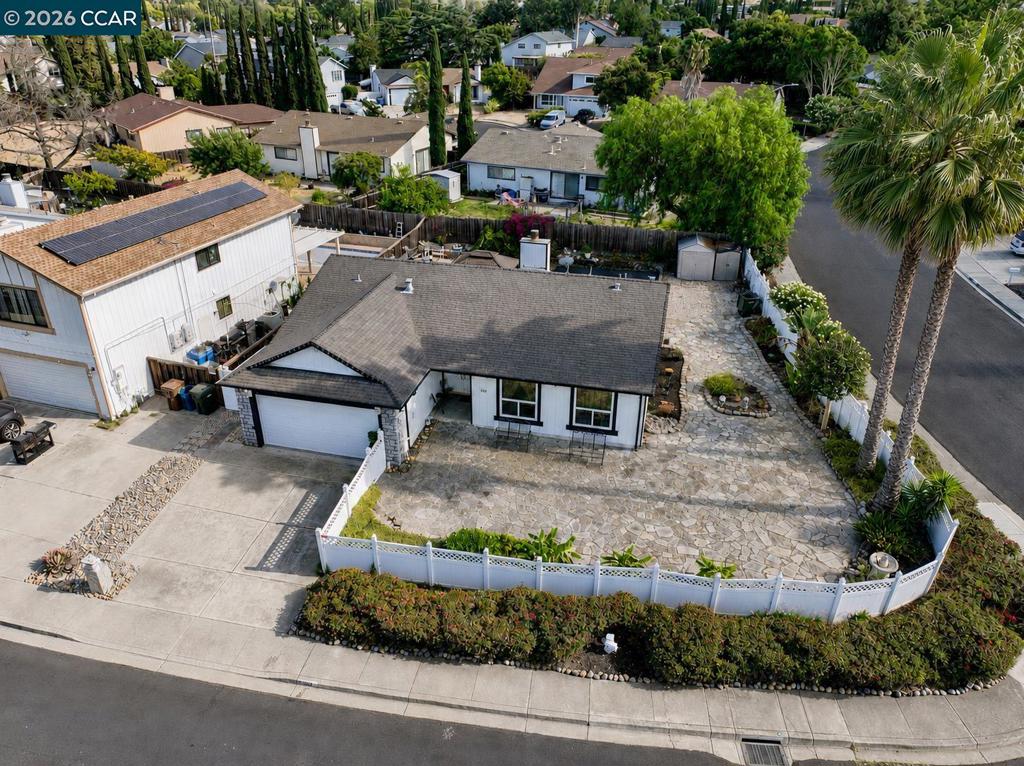 1904 Calaveras Dr