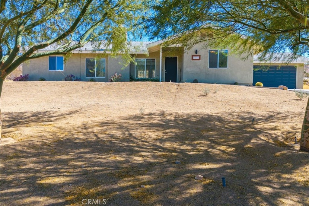 60313 Pueblo Trail