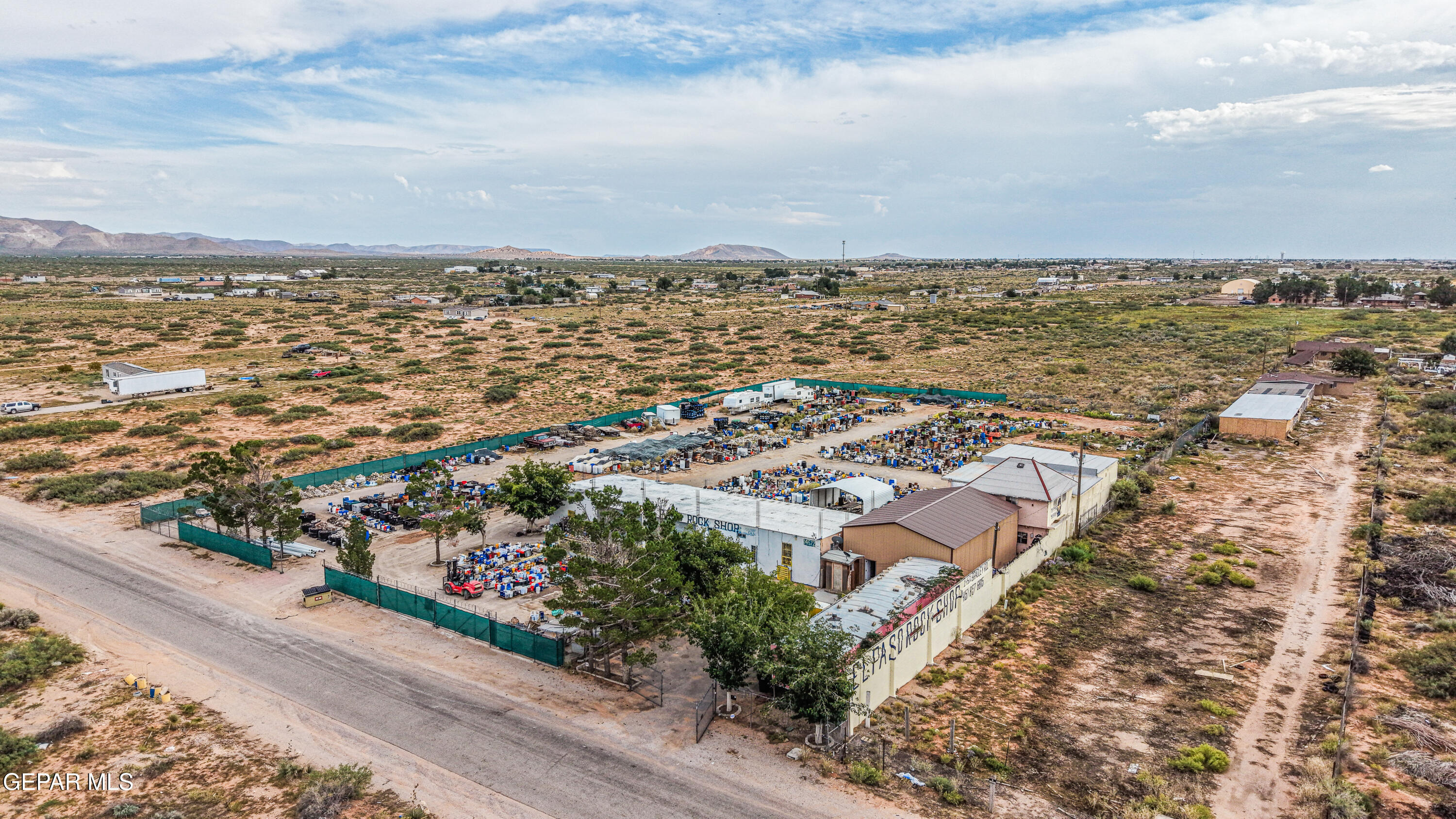 14572 Bradley Road, El Paso, TX 79938