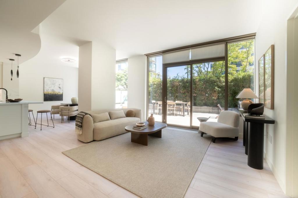 38 N Almaden Boulevard 302
