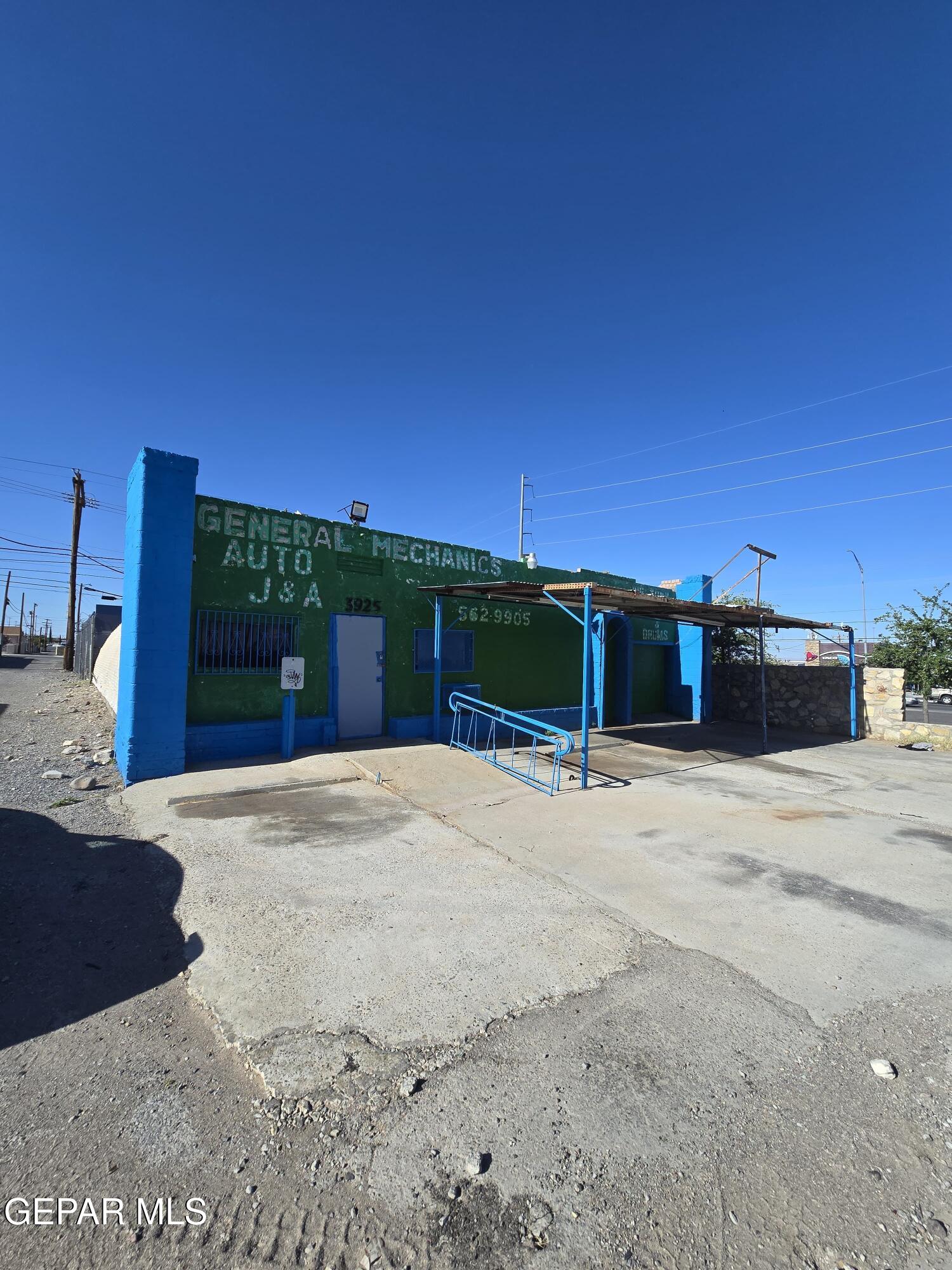 3925 FRED WILSON Avenue, El Paso, TX 79904