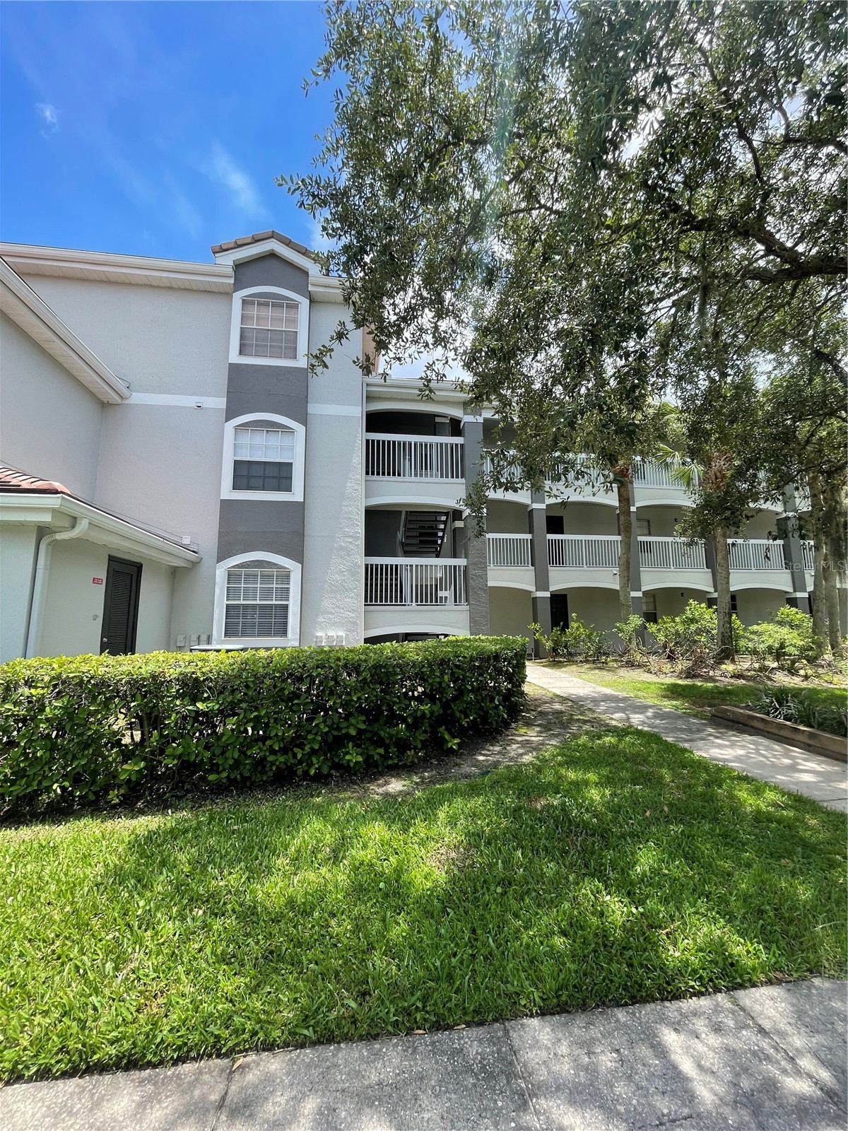 13815 FAIRWAY ISLAND DRIVE 1323