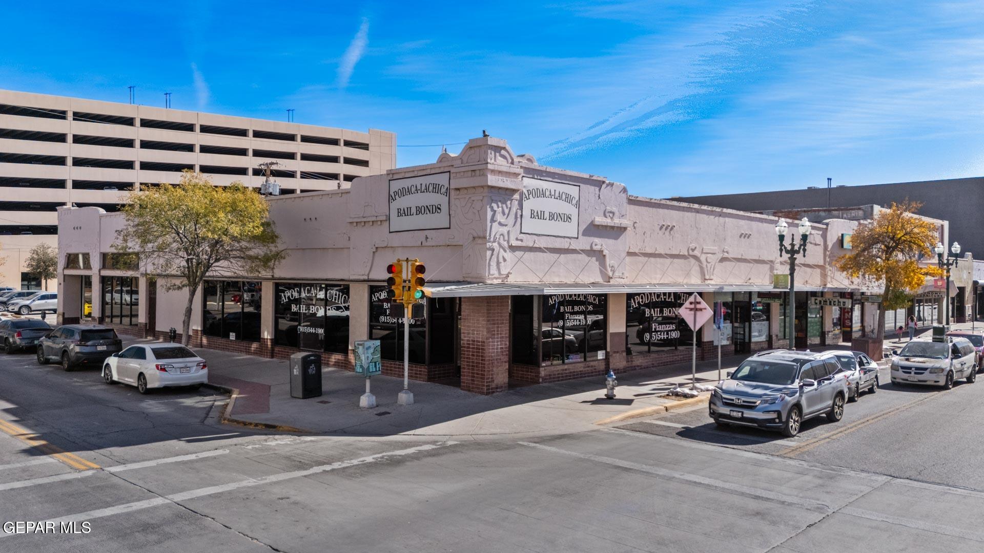 200 S STANTON Street, El Paso, TX 79901