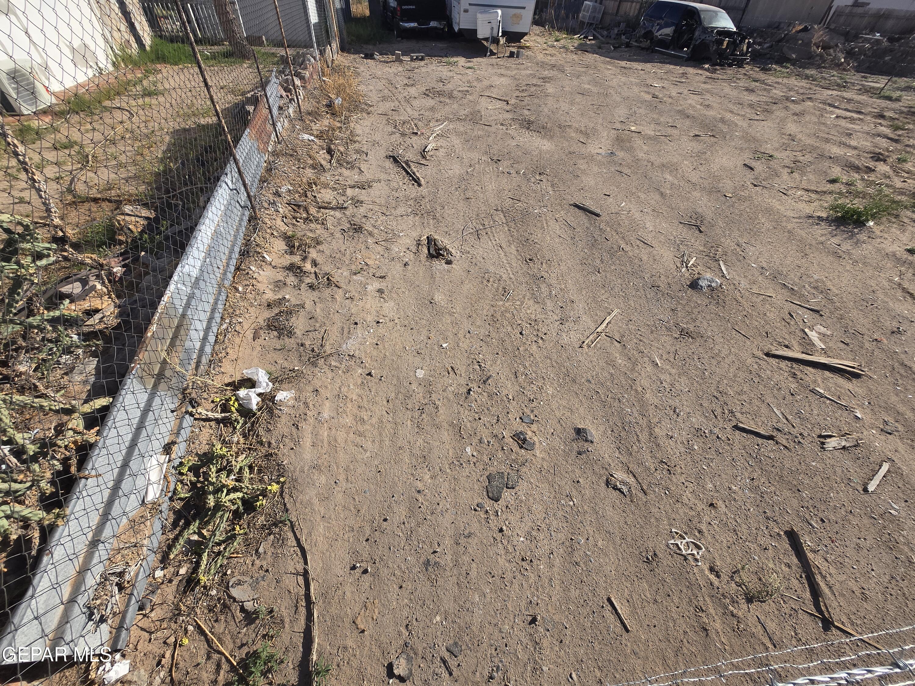 409 E WASHINGTON Street, Anthony, TX 79821
