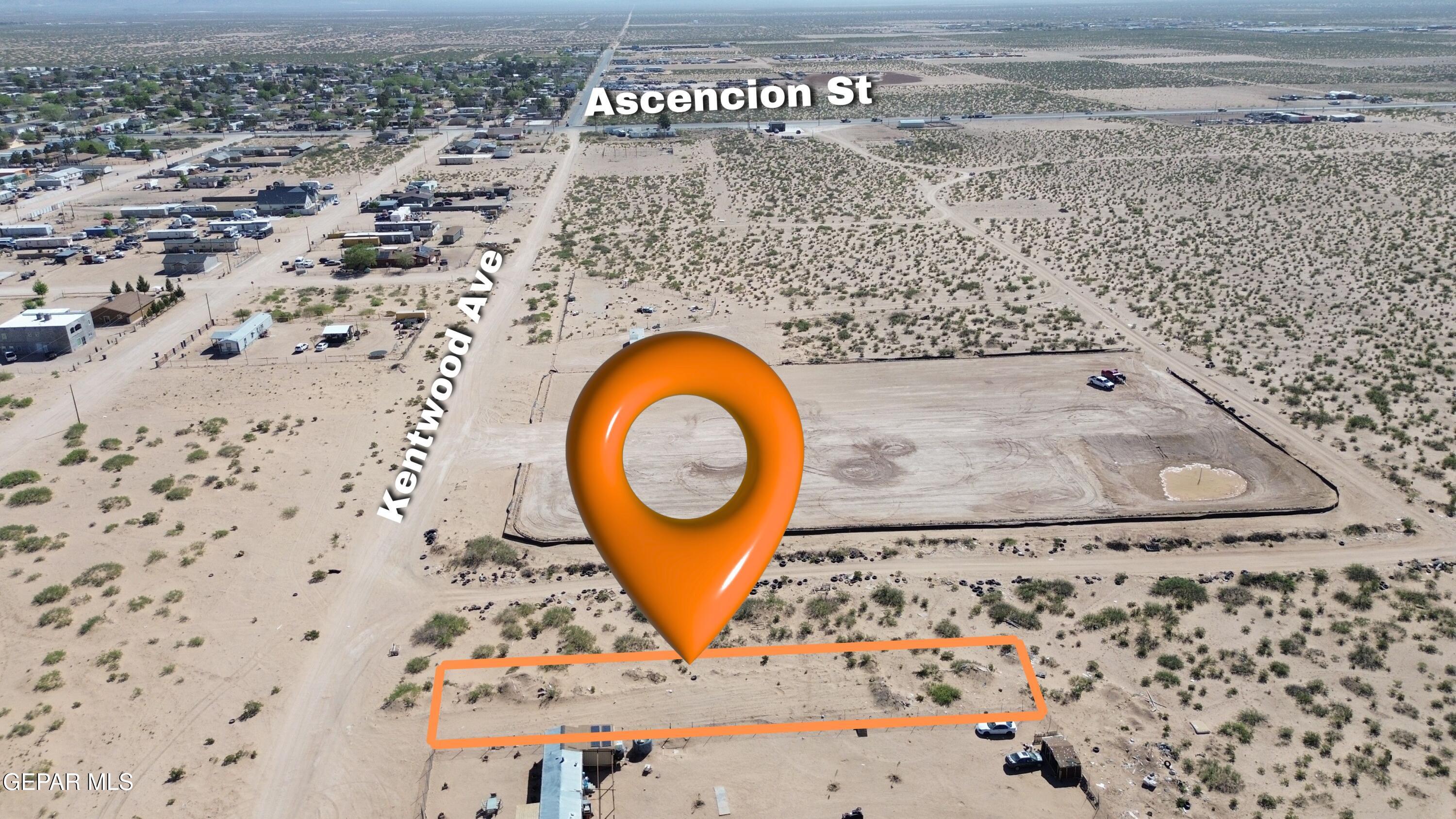 30 Kentwood Avenue, Horizon City, TX 79928