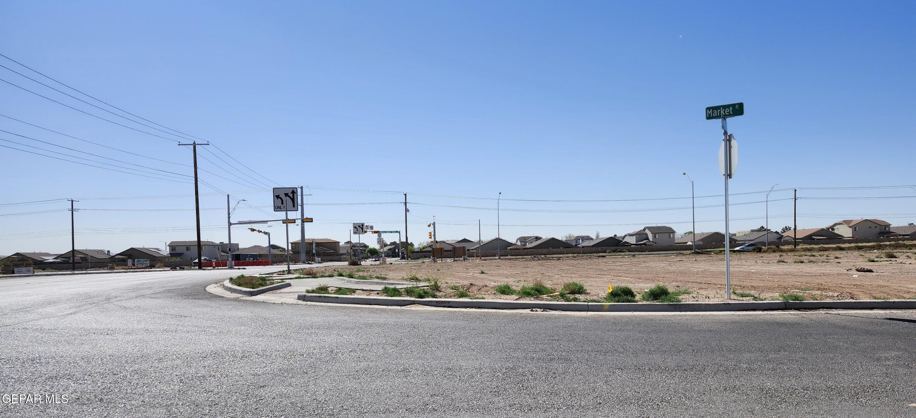 825 Nuevo Hueco Tanks Road, Socorro, TX 79927