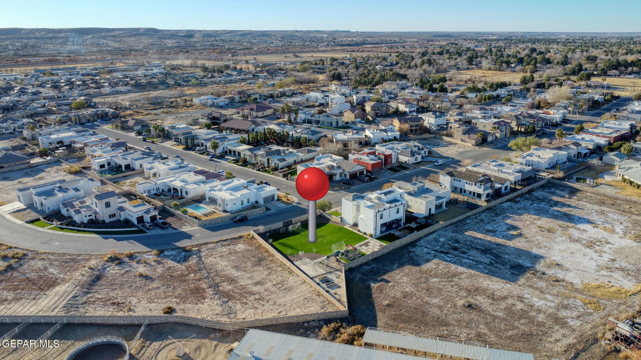 2016 BOY SCOUT Lane, Sunland Park, NM 88063
