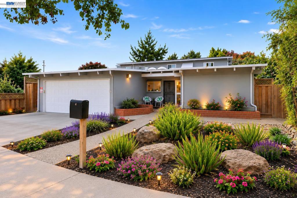 554 Beechmont Lane