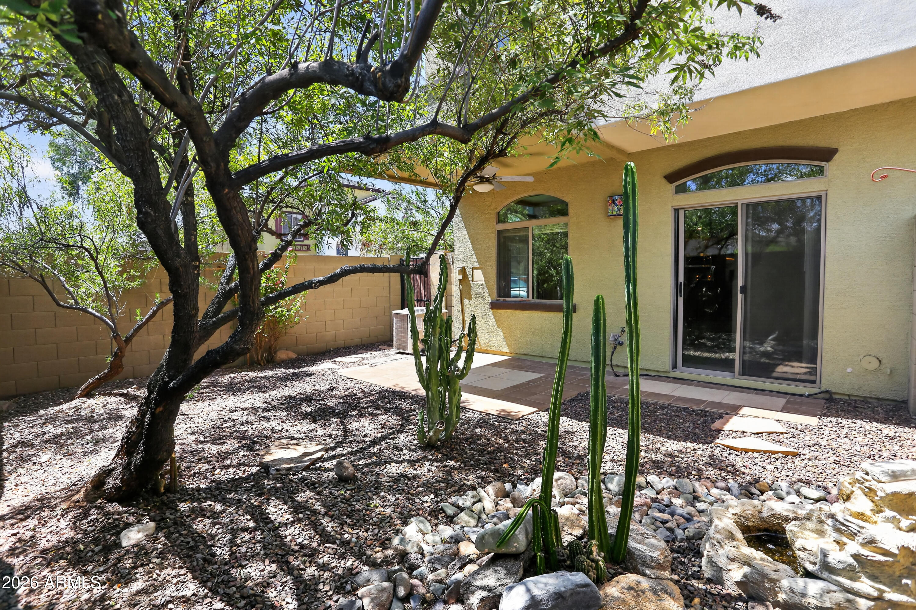 2725 E Mine Creek Road 1025, Phoenix, AZ 85024
