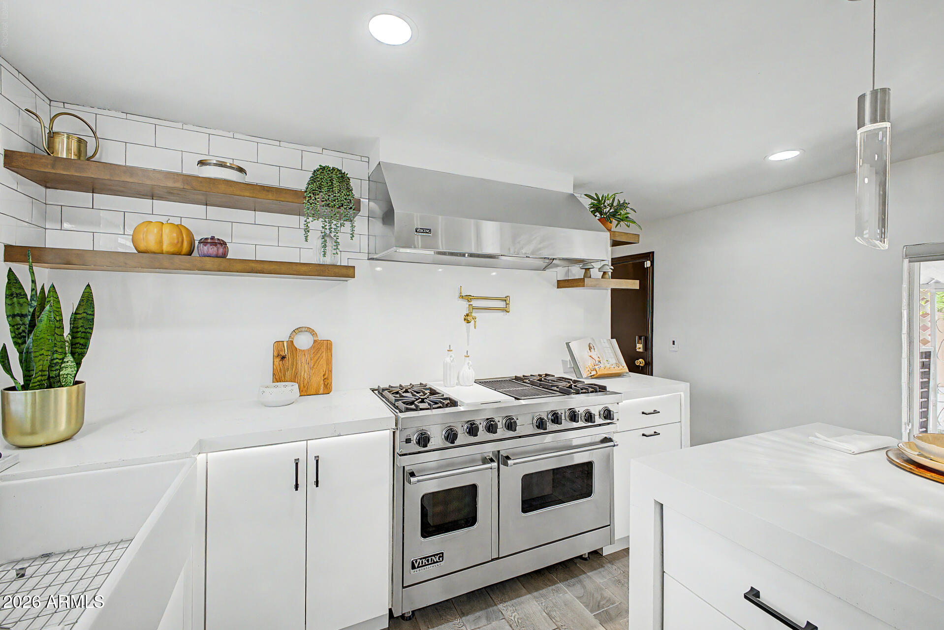 1309 W Kachina Trail, Phoenix, AZ 85041