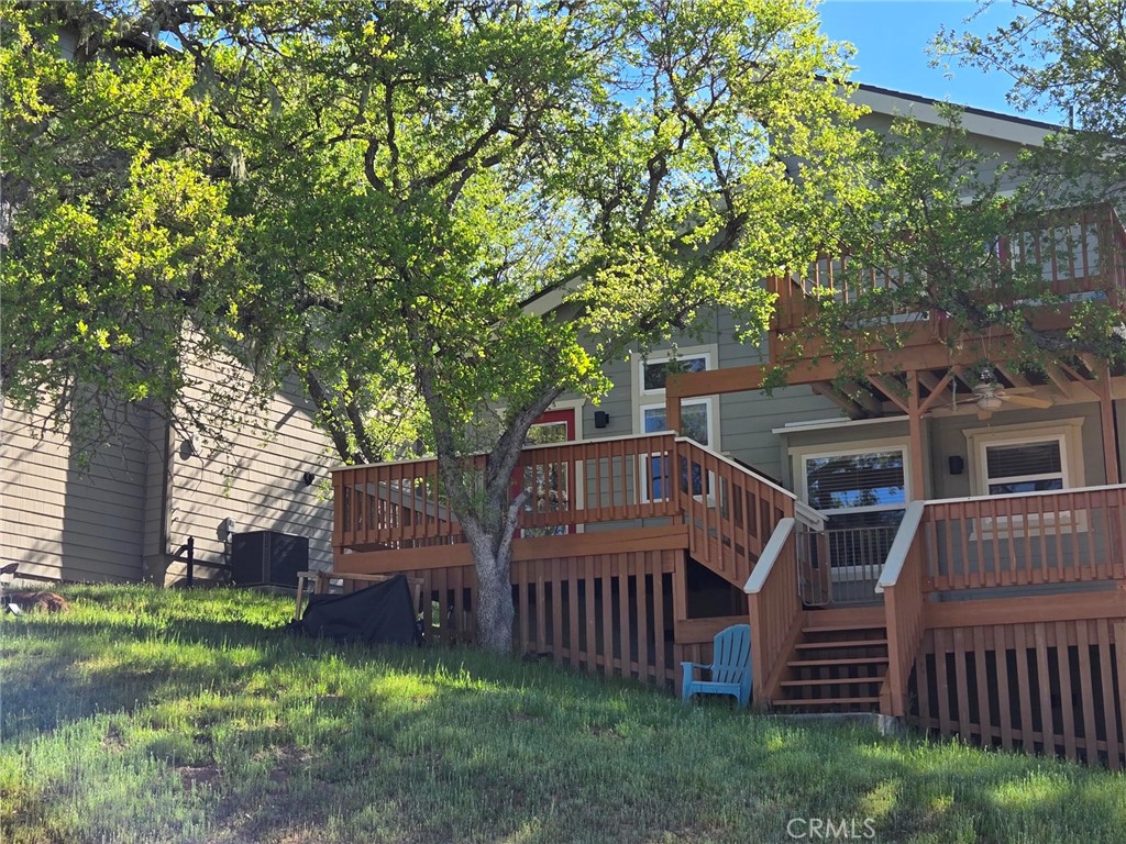2488 Captains Walk