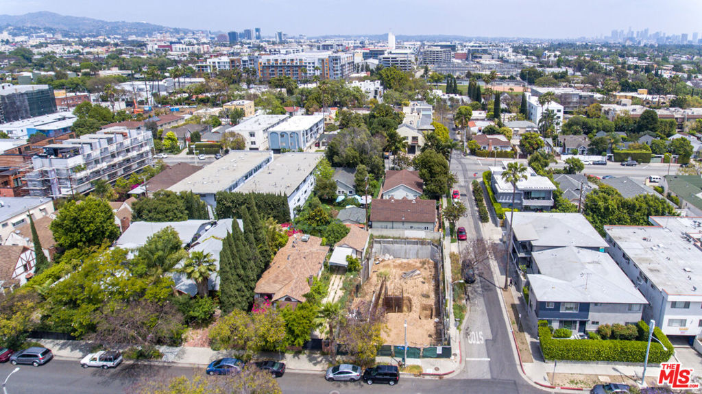 1000 N Gardner Street