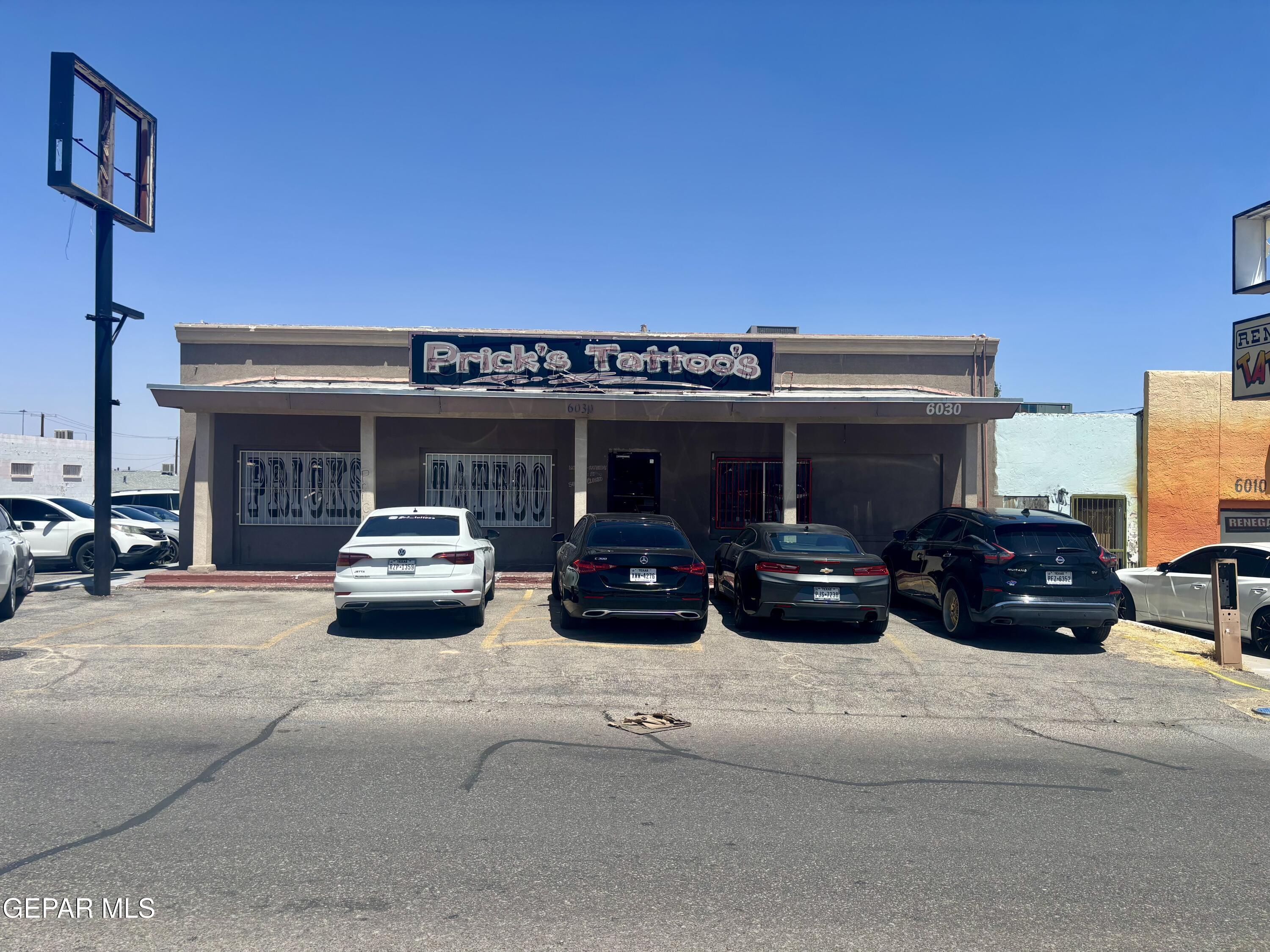 6030 DYER Street, El Paso, TX 79904