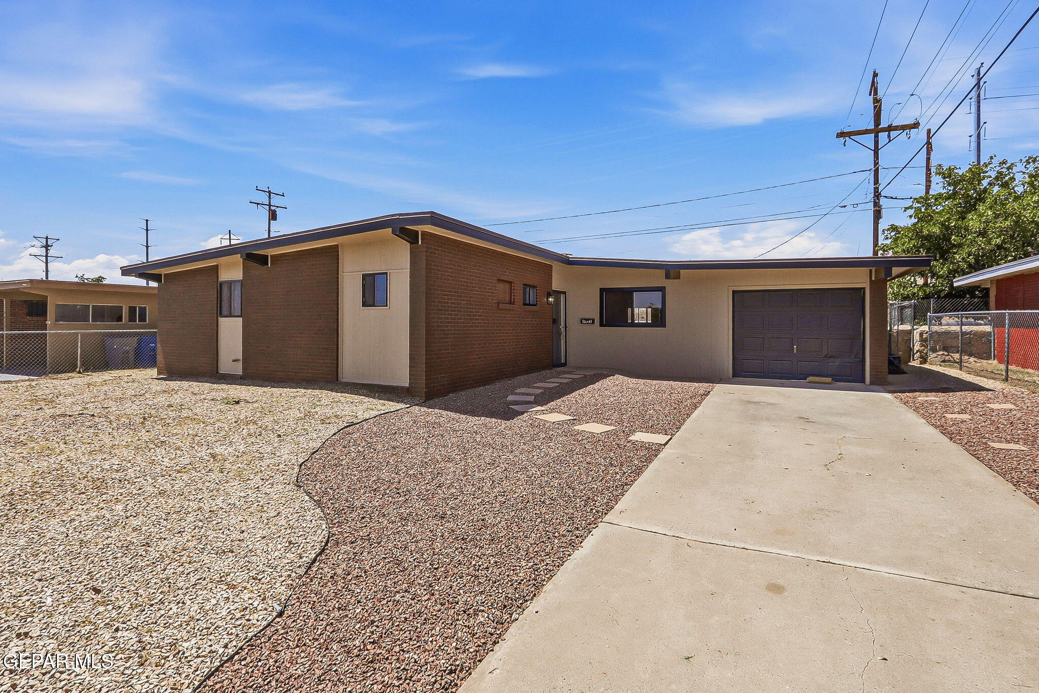 9425 GSCHWIND Street, El Paso, TX 79924