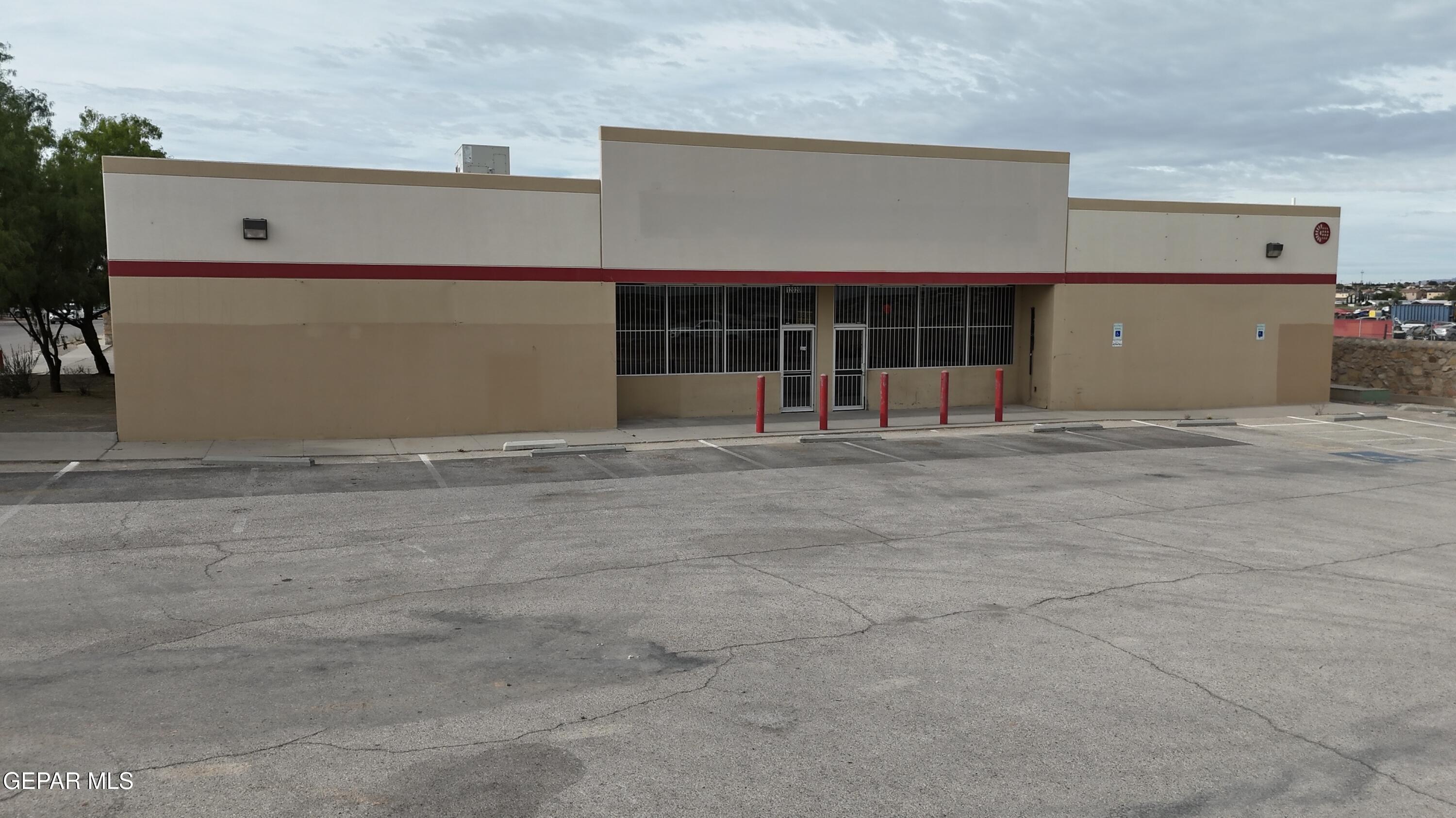 12020 Montana Avenue, El Paso, TX 79936