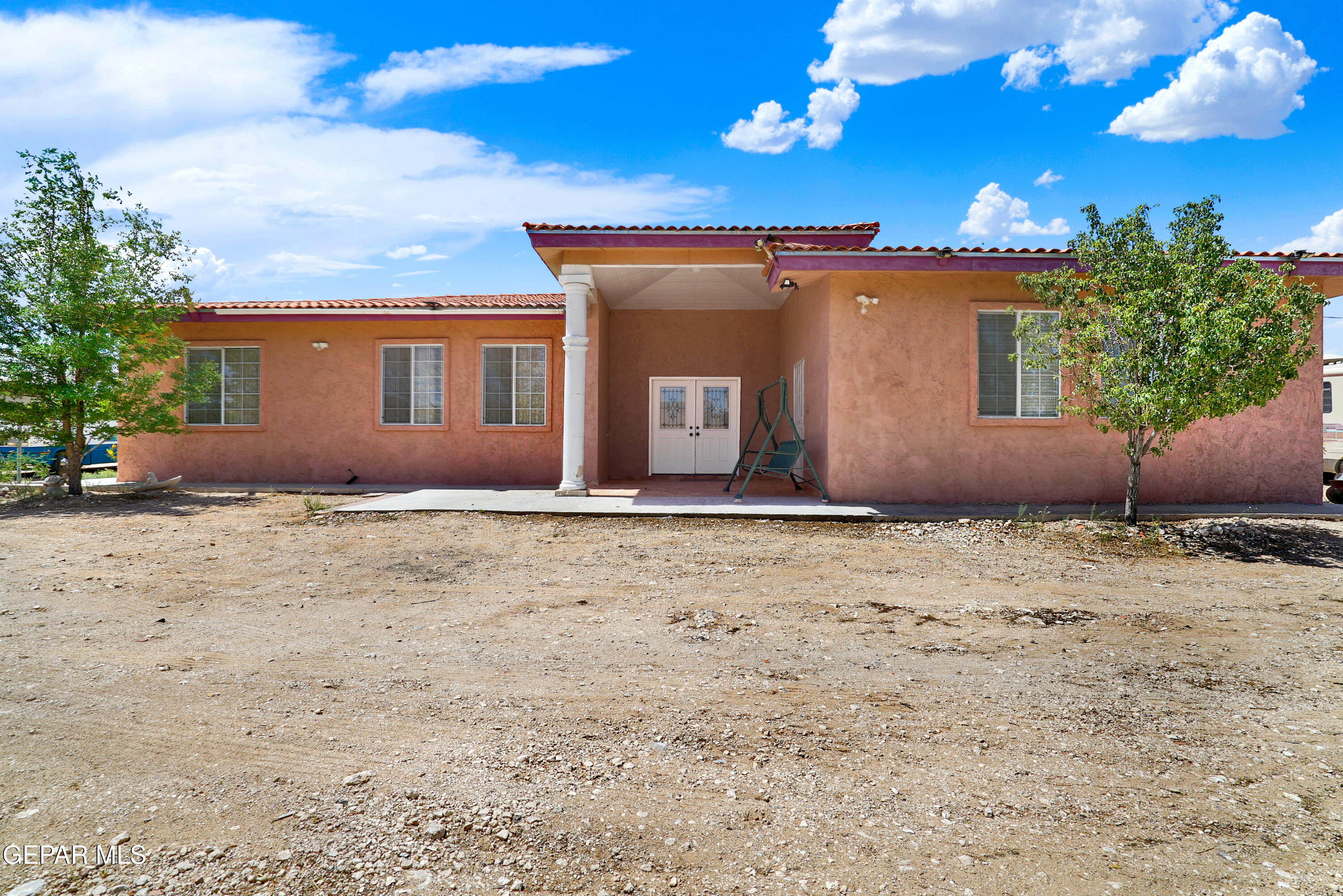 19600 Gary Lee Avenue, El Paso, TX 79938
