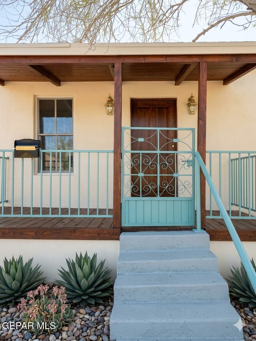 402 DOLAN Street, El Paso, TX 79905