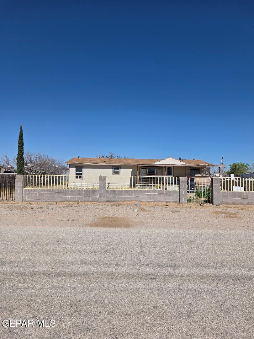 15111 Gwendolyn Drive, El Paso, TX 79938