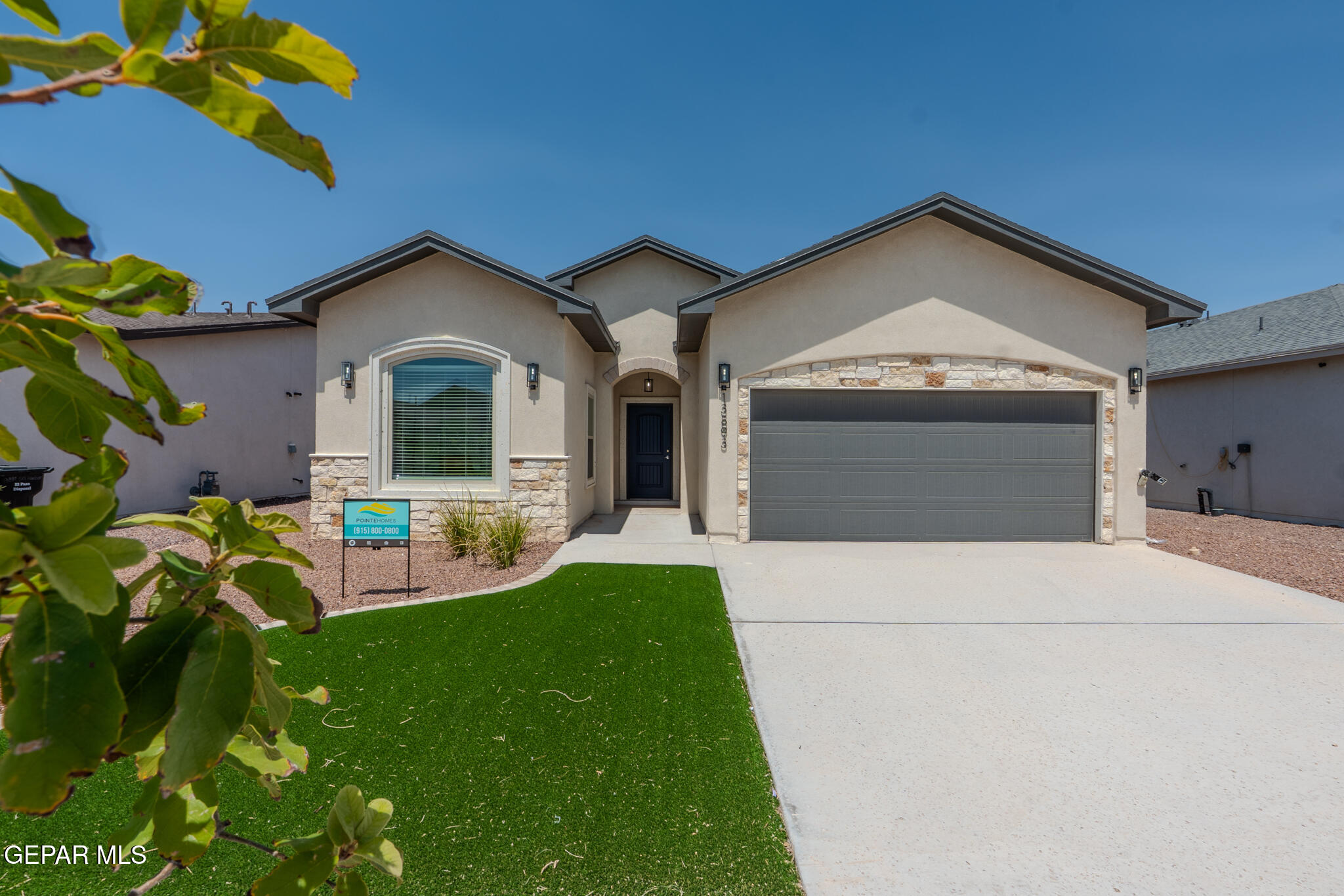13893 Sky Harbor Avenue, El Paso, TX 79928