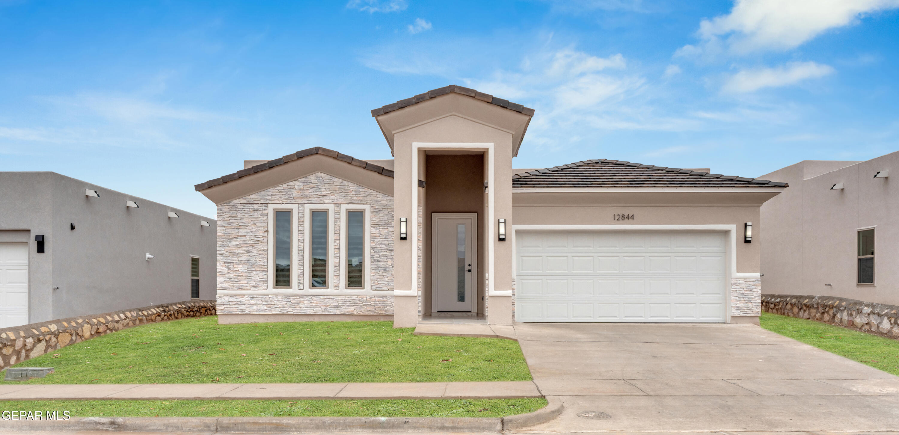 12817 Middlesbrough Avenue, Horizon City, TX 79928