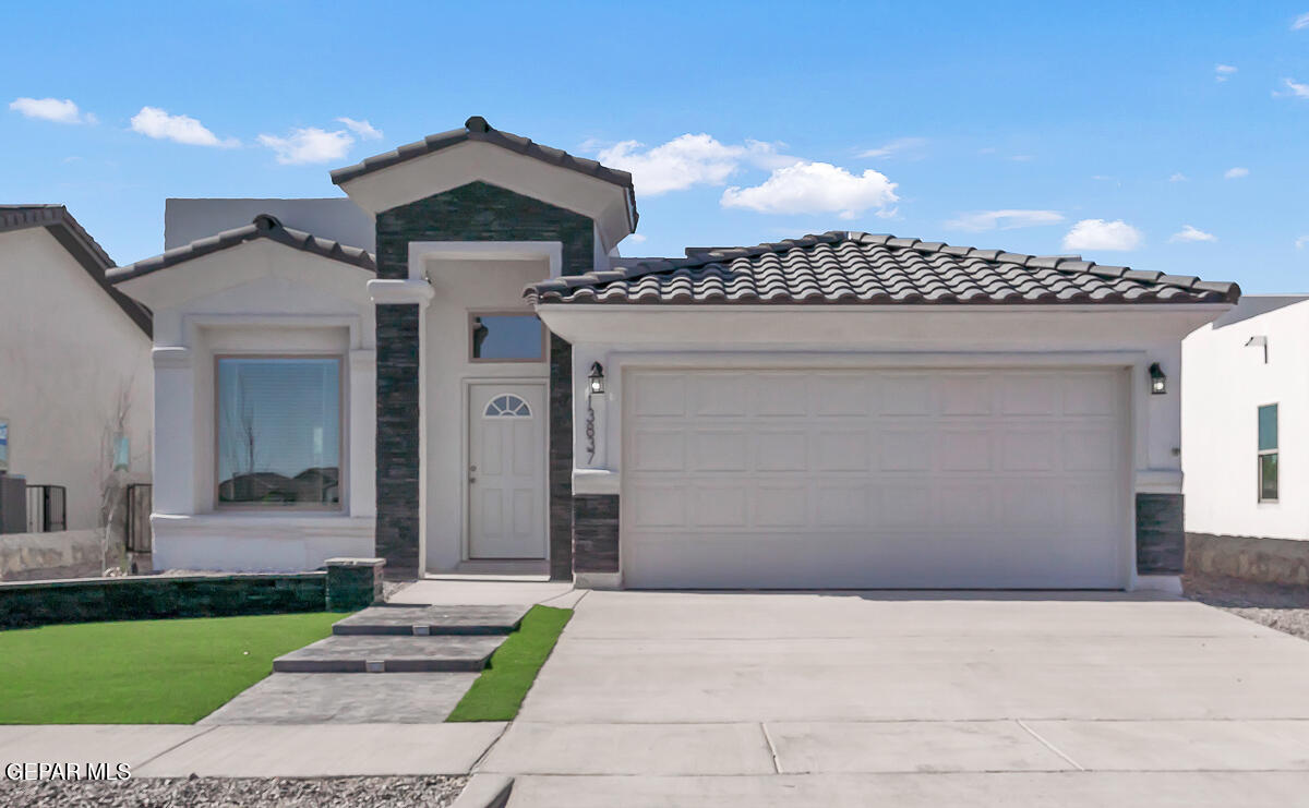 15160 Laura Lane, El Paso, TX 79938