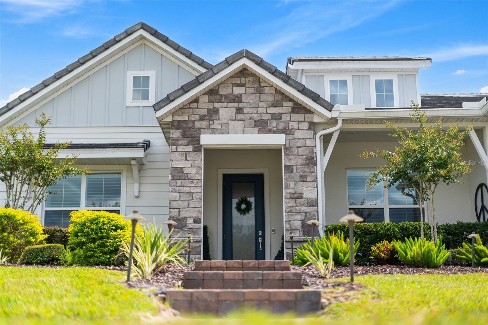 2055 QUIET COVE