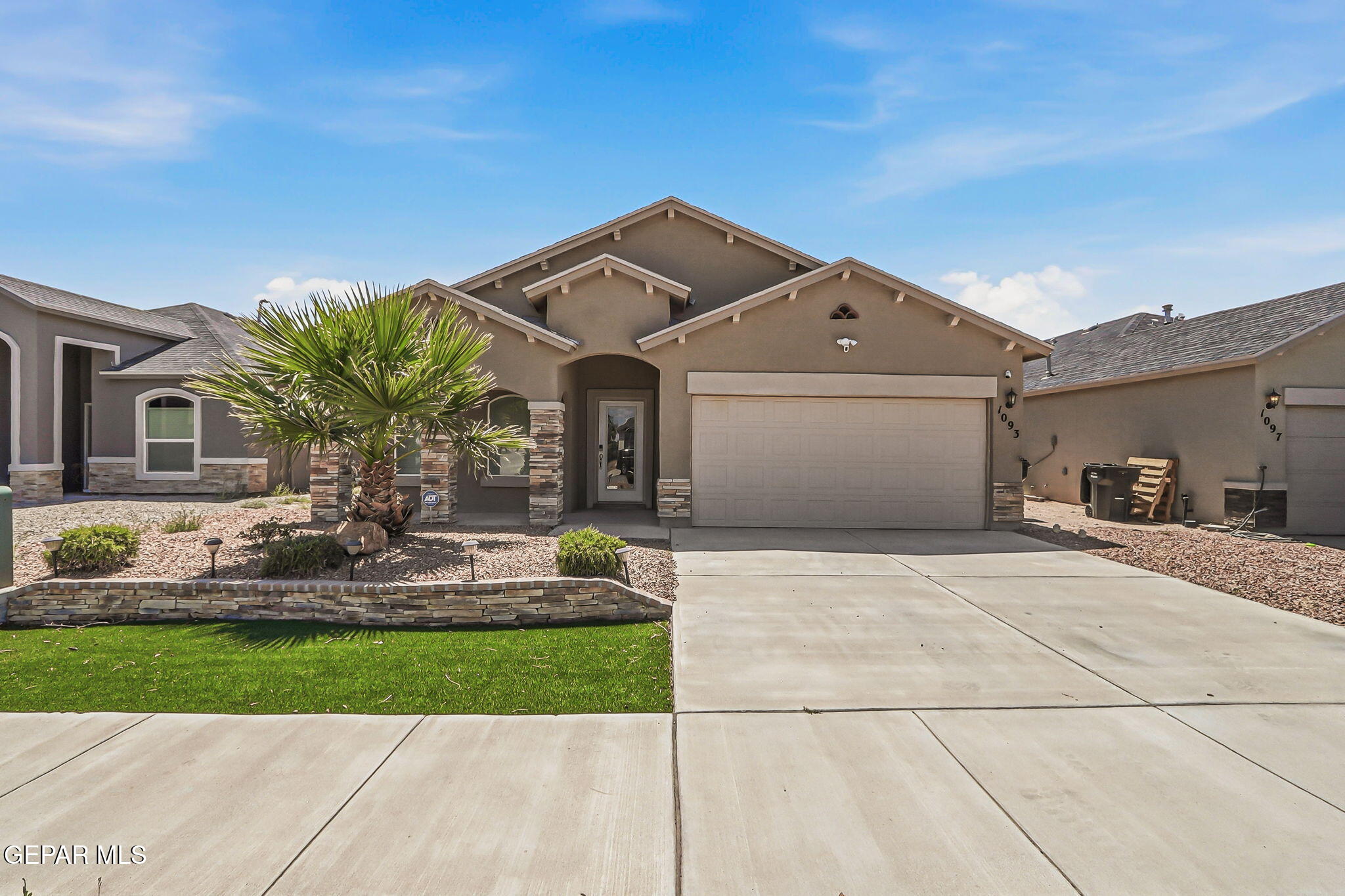 1093 SUMMER RAIN, El Paso, TX 79928