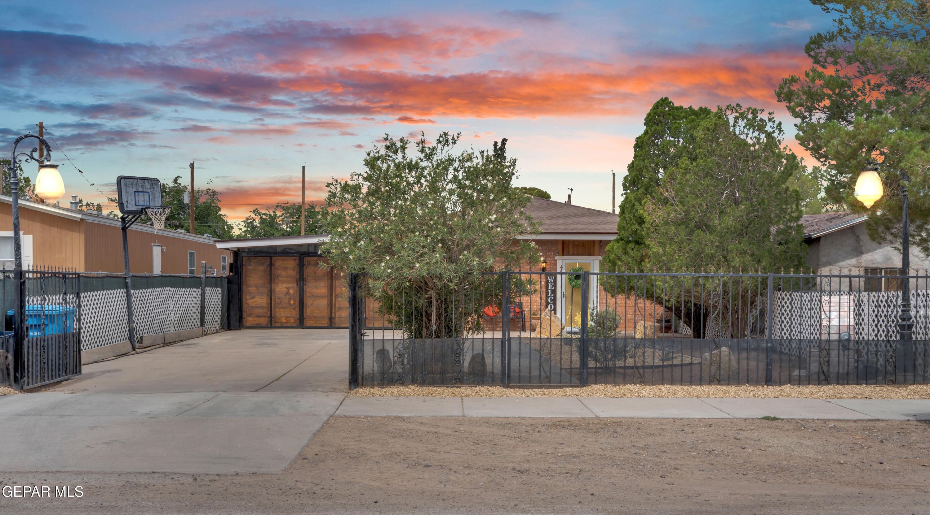 10771 Wilton Place, Socorro, TX 79927