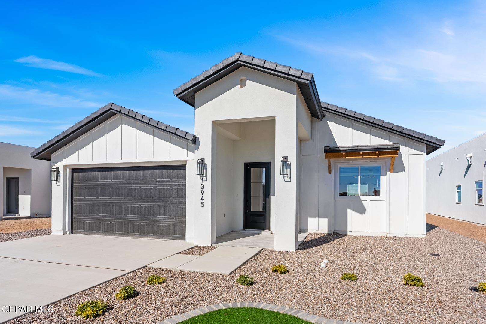 624 Paseo Del Agua Street, Horizon City, TX 79928