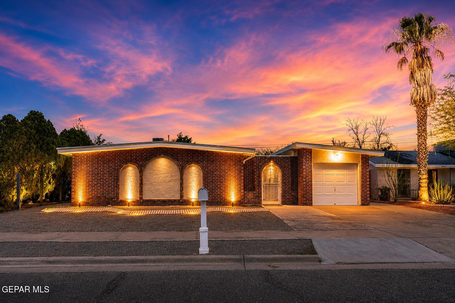 3453 E GLEN Drive, El Paso, TX 79936