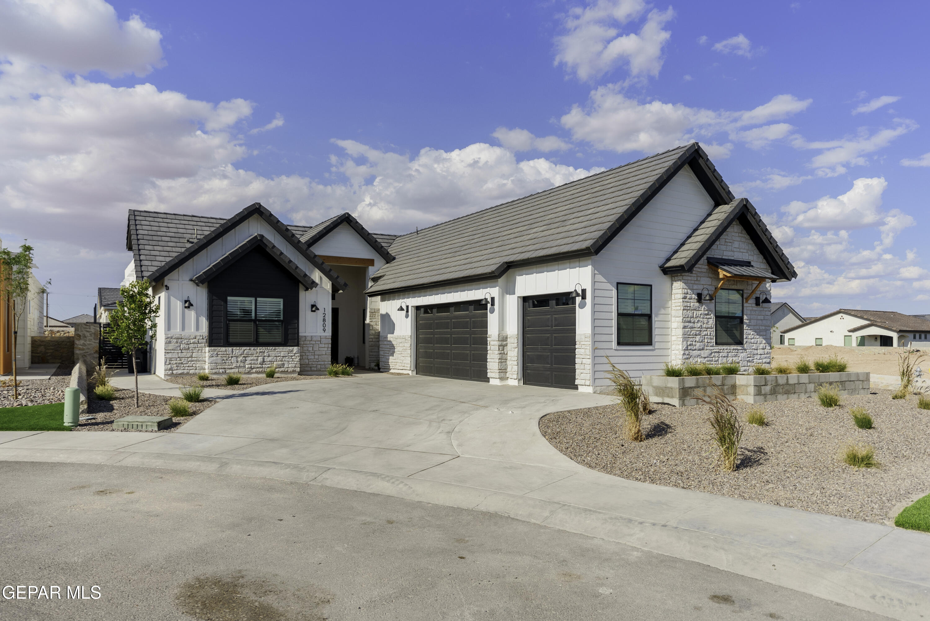 328 Emerald Moon Place, Horizon City, TX 79928