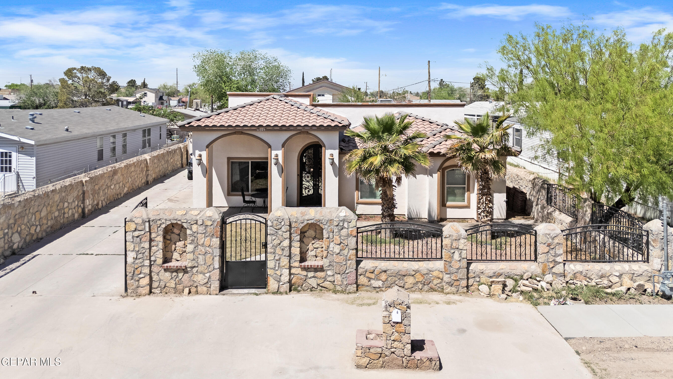 11505 ELLEN Drive, Socorro, TX 79927