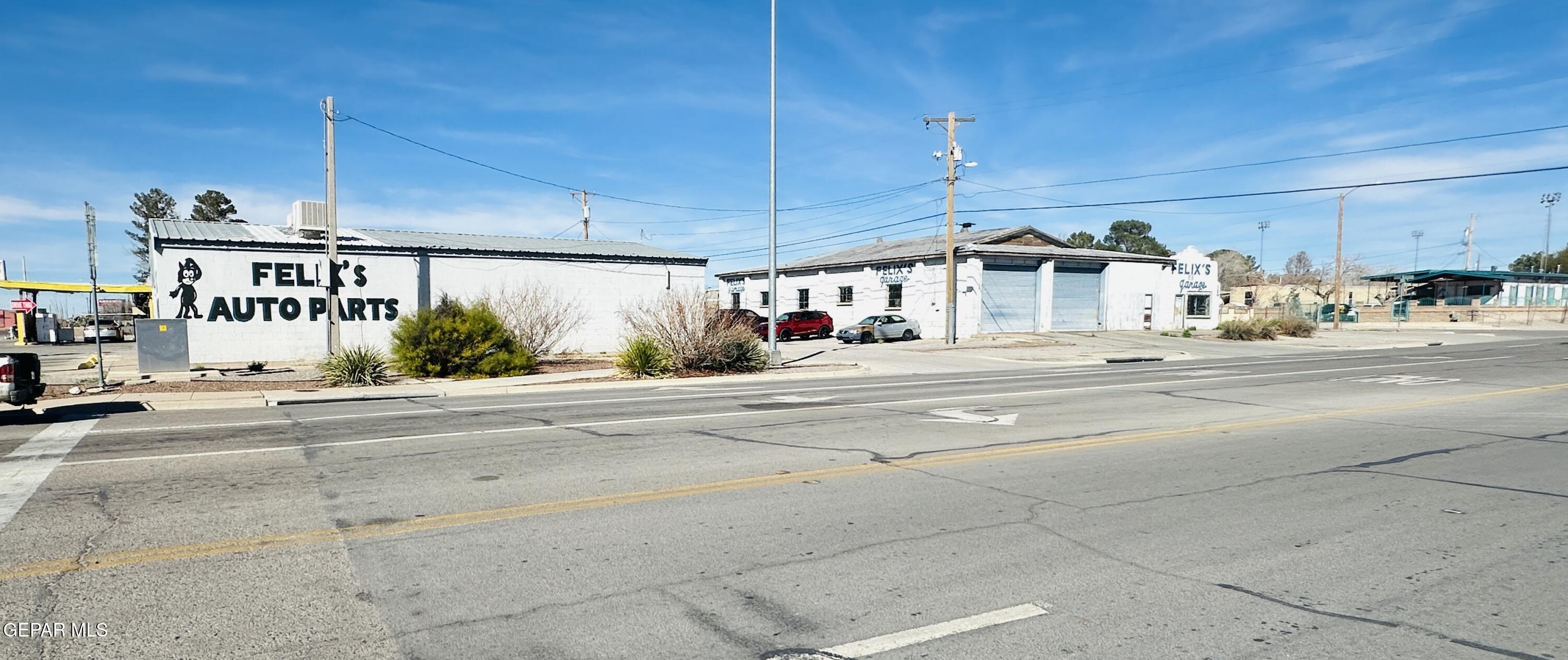 841 S Main & 124 Wildcat Dr. Street, Anthony, TX 79821