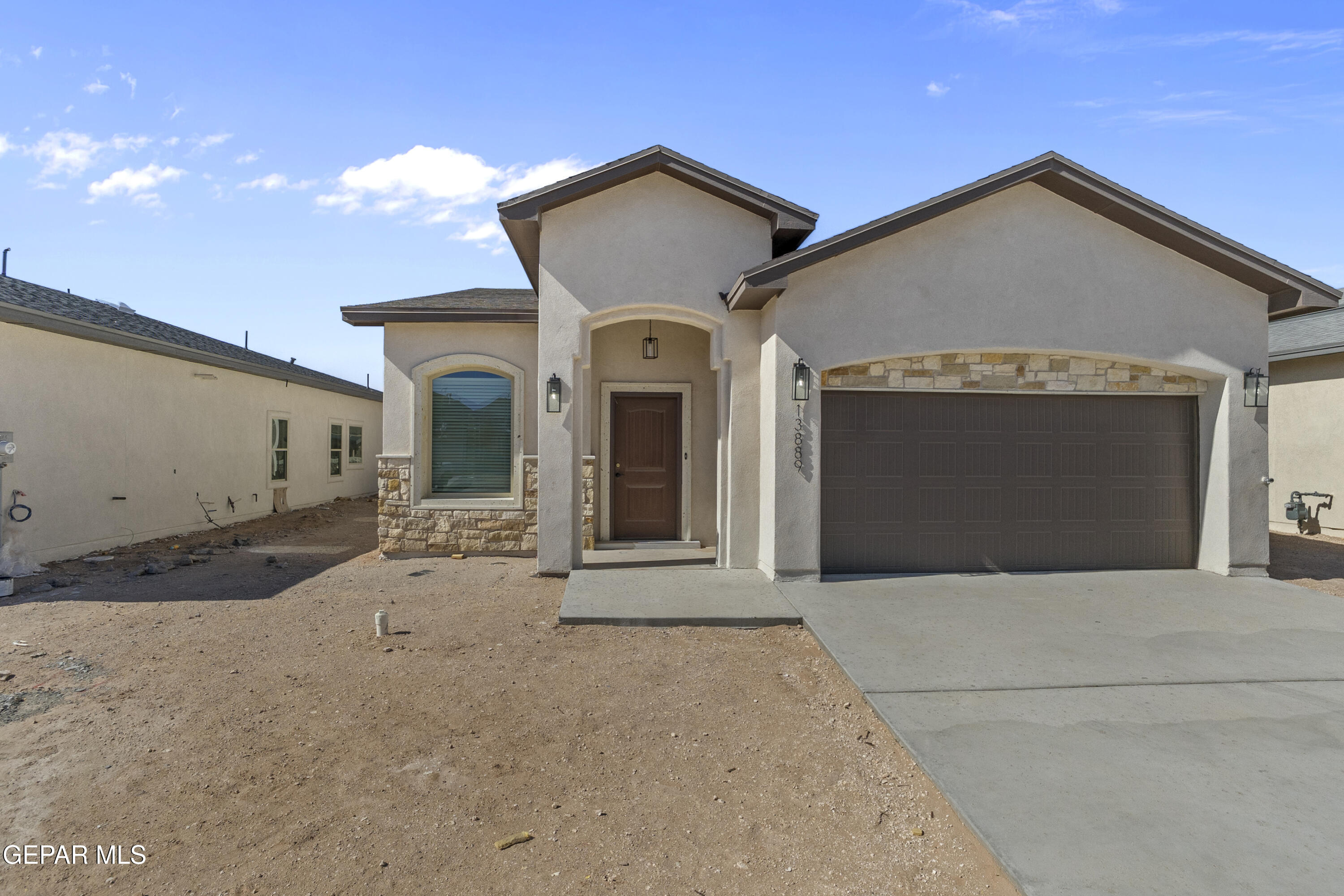 3877 Object Place, El Paso, TX 79938