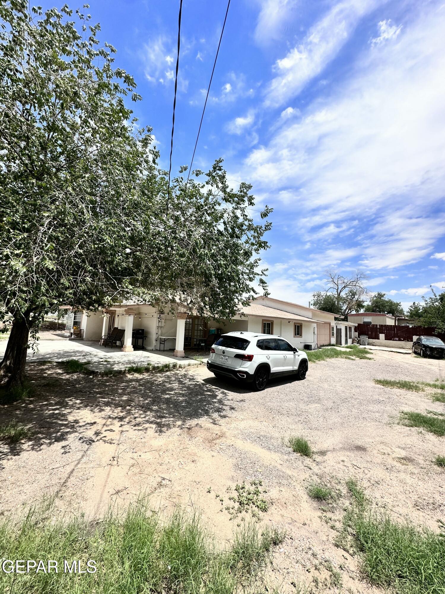 200 EDGAR Road, El Paso, TX 79932