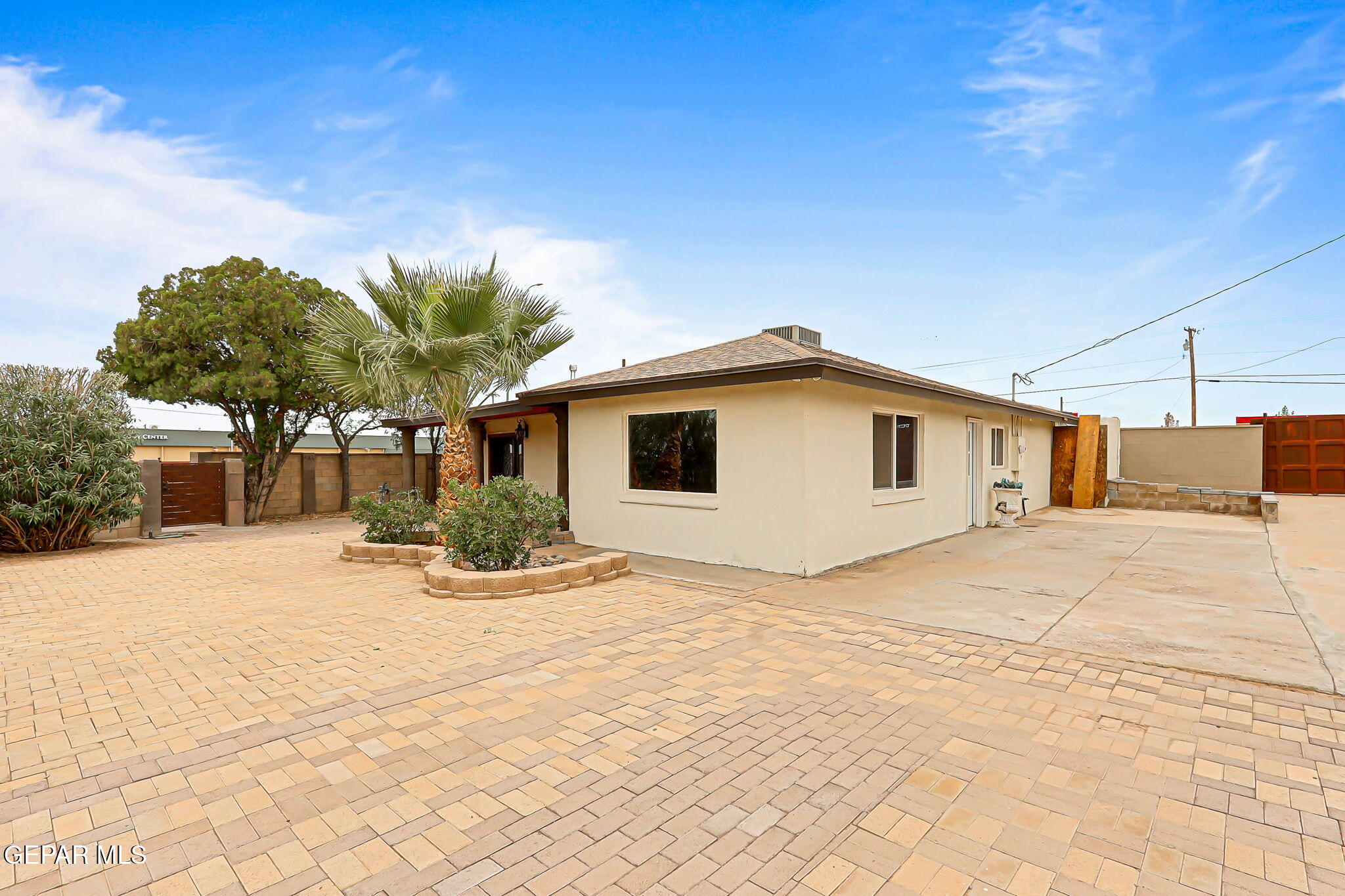 6384 DONIPHAN Drive, El Paso, TX 79932