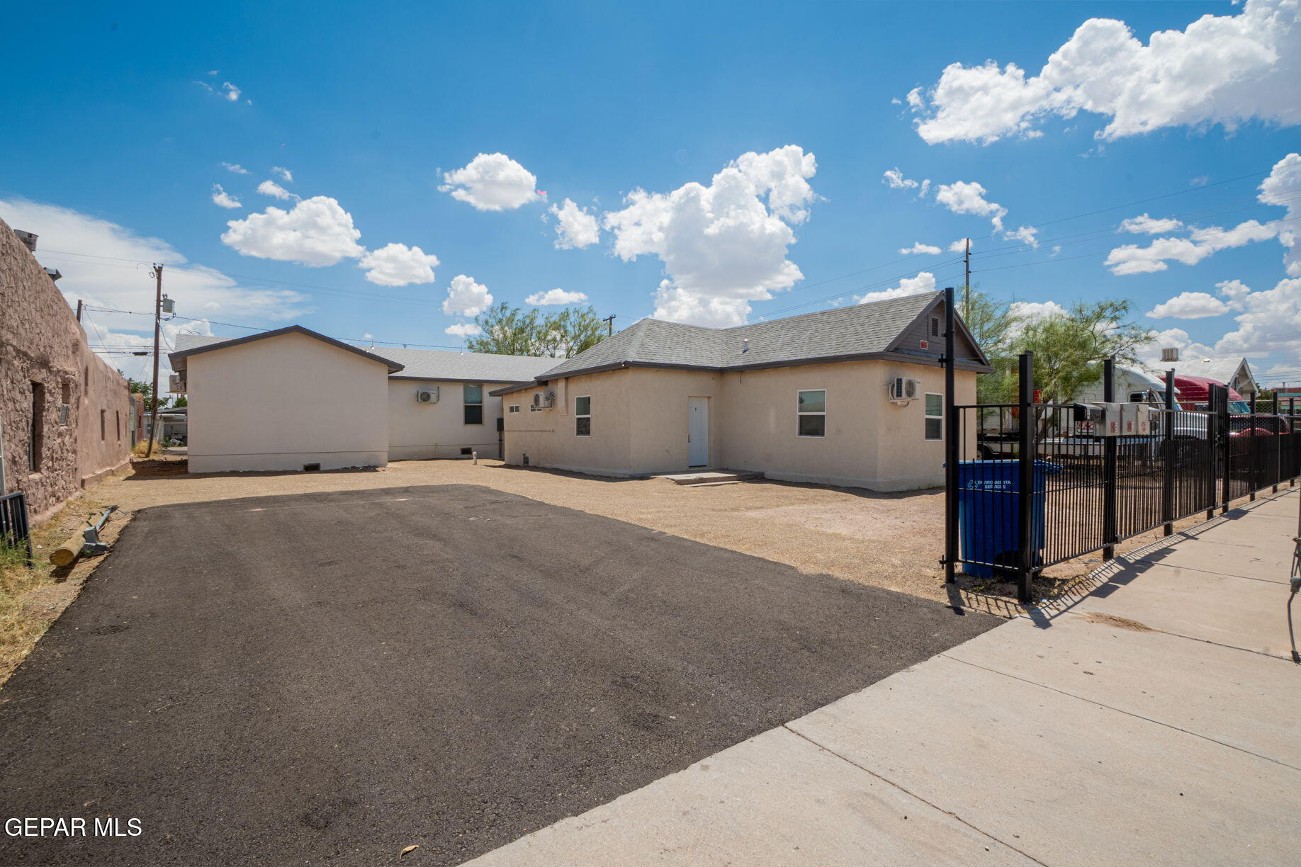 3212 ROSA Avenue, El Paso, TX 79905