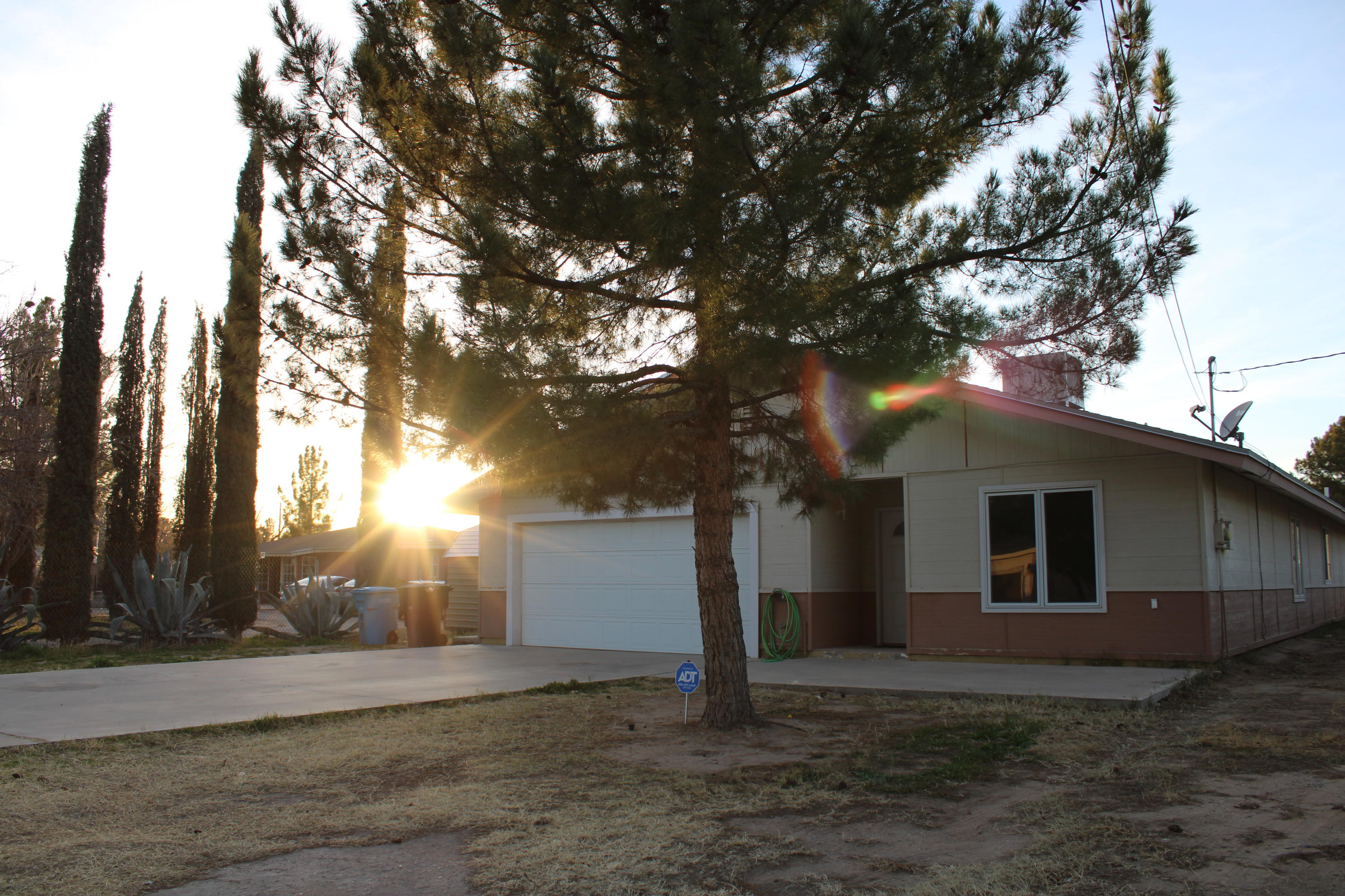 10520 Santa Paula Drive, Socorro, TX 79927
