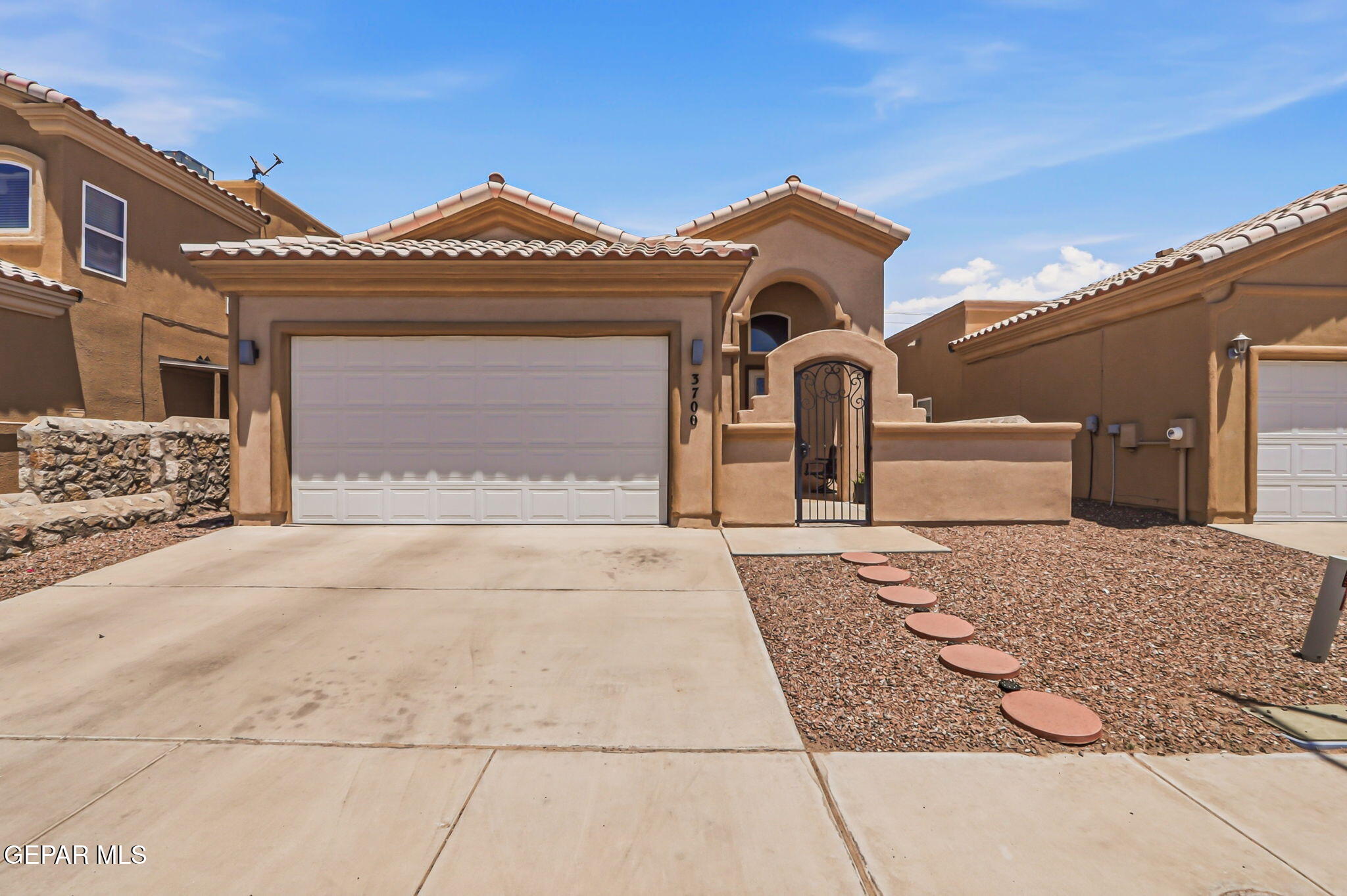 3700 GRAND BAHAMAS Drive, El Paso, TX 79936