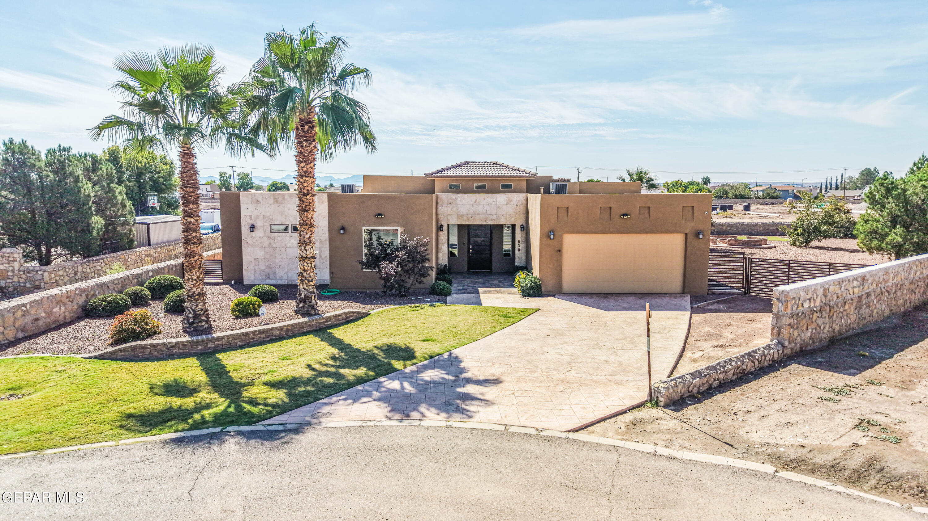 830 NEYLA Drive, El Paso, TX 79932