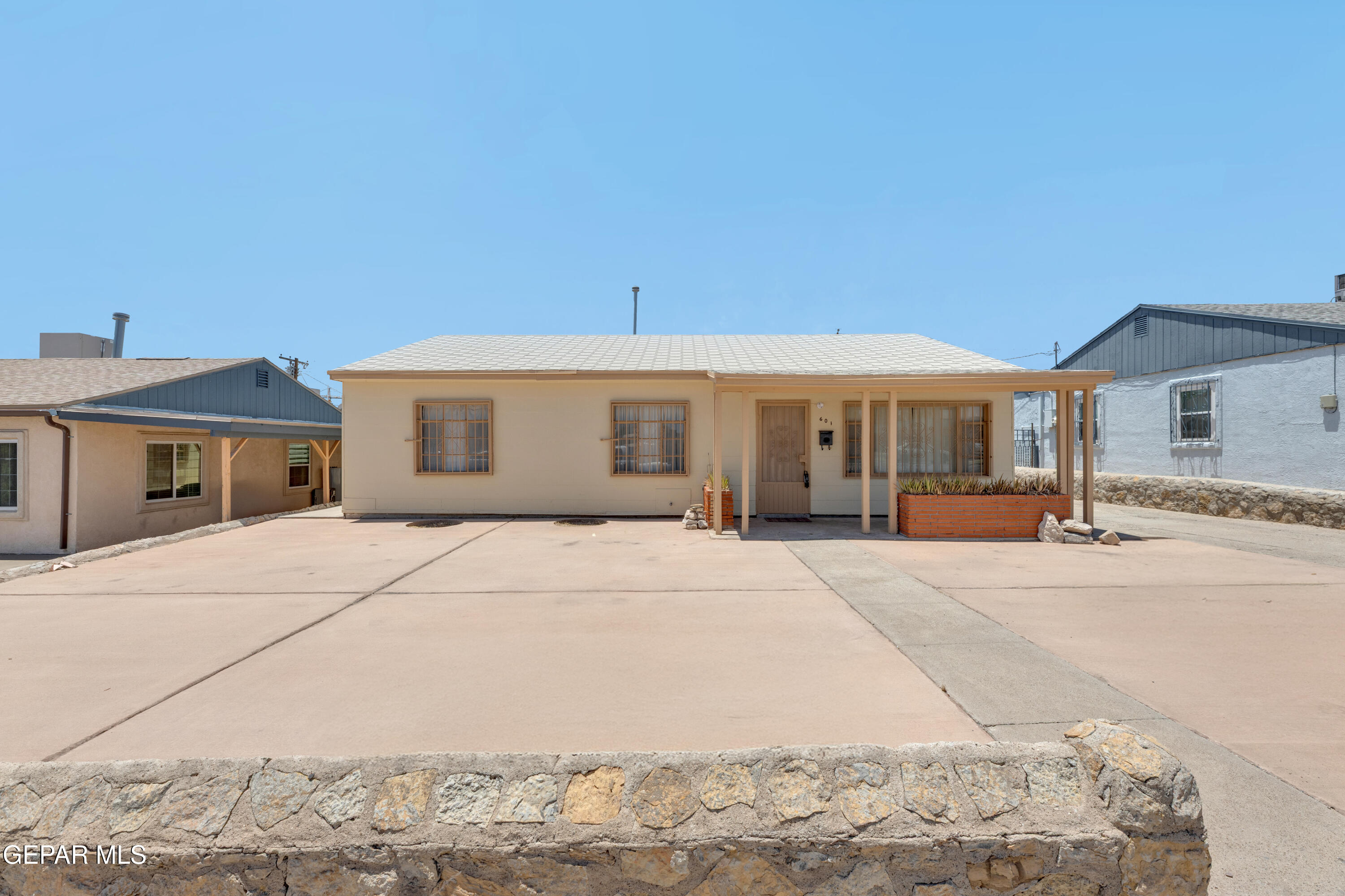 601 CHELSEA Street, El Paso, TX 79903
