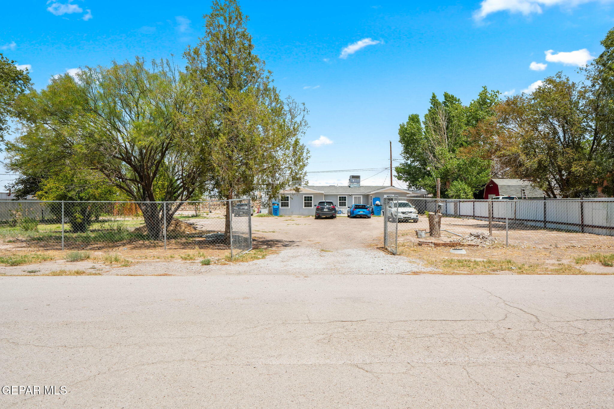 421 Valle Palos Verdes Drive Drive, Socorro, TX 79927
