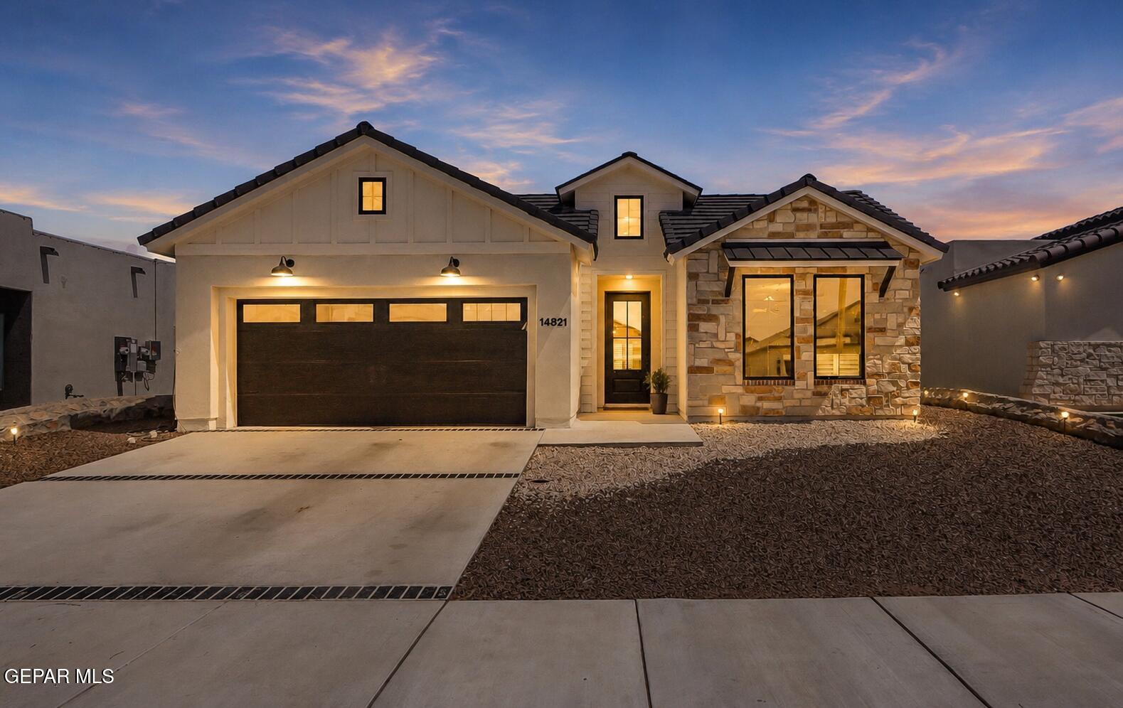 14821 Mike A Mendoza Avenue, El Paso, TX 79938