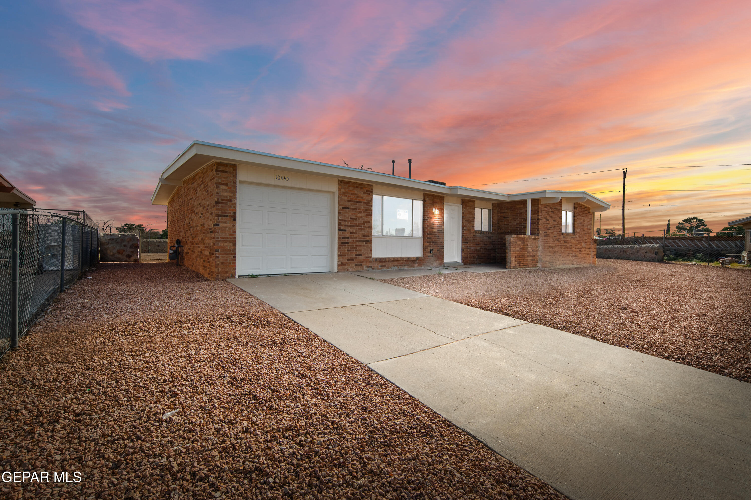 10445 OMEGA Circle, El Paso, TX 79924