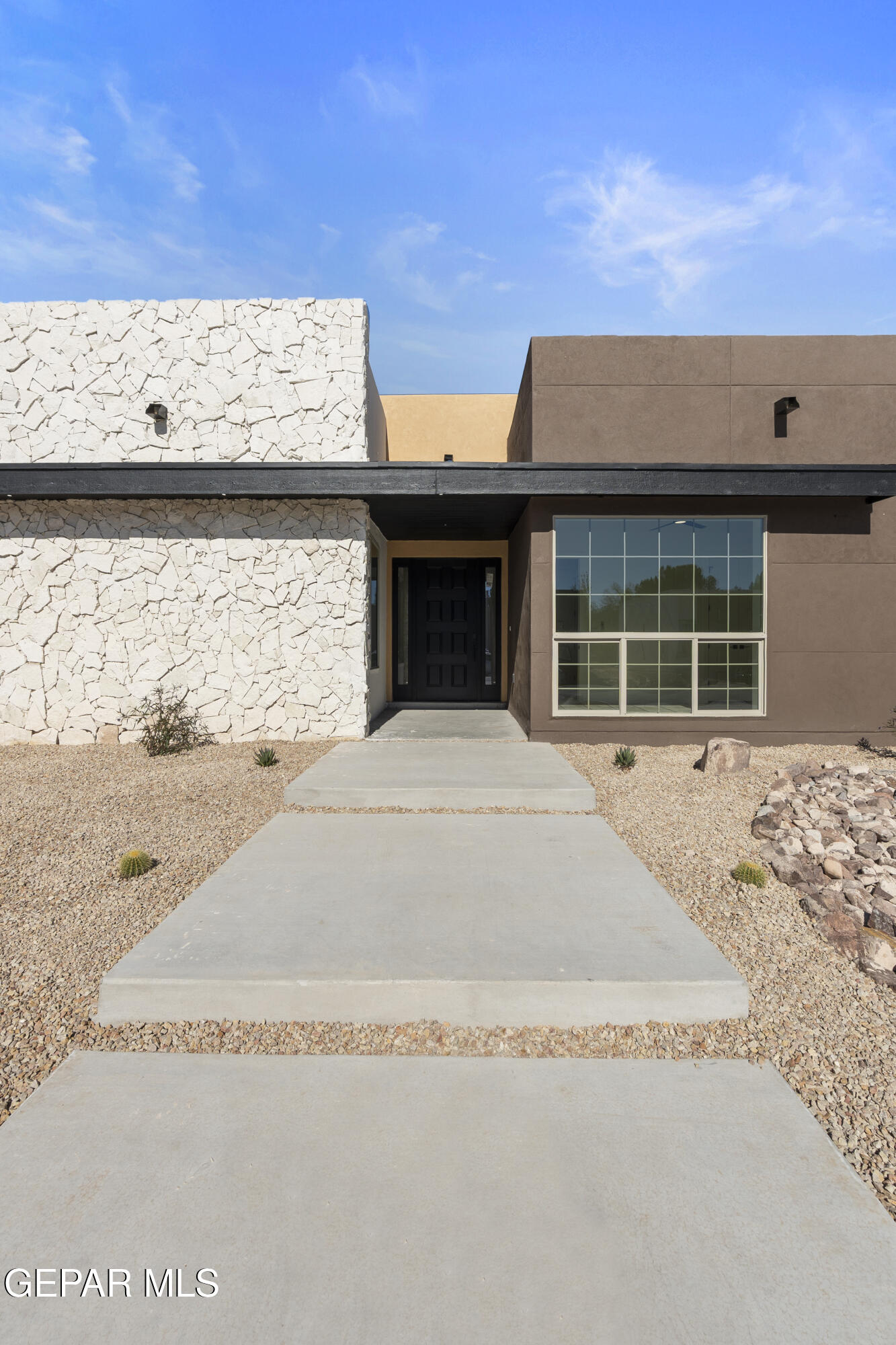 5659 RIO BONITO Circle, El Paso, TX 79932