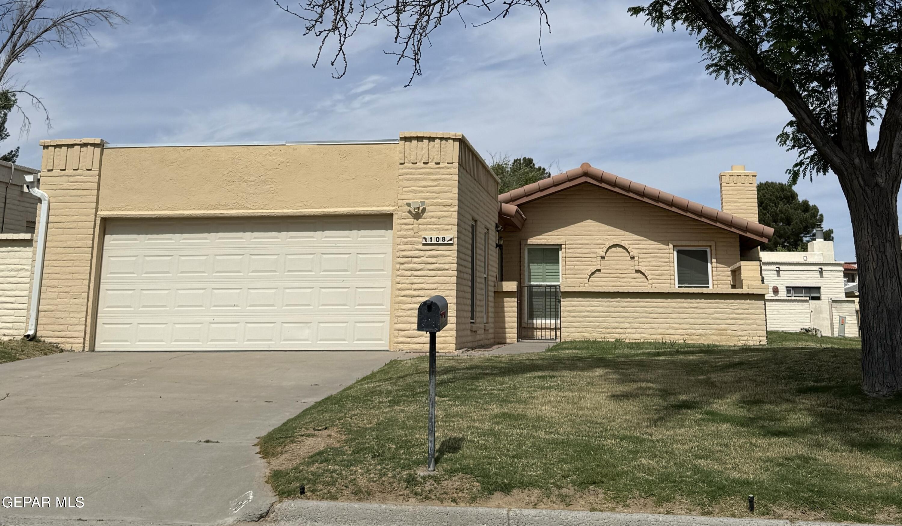 108 N TREVINO Road, Santa Teresa, NM 88008