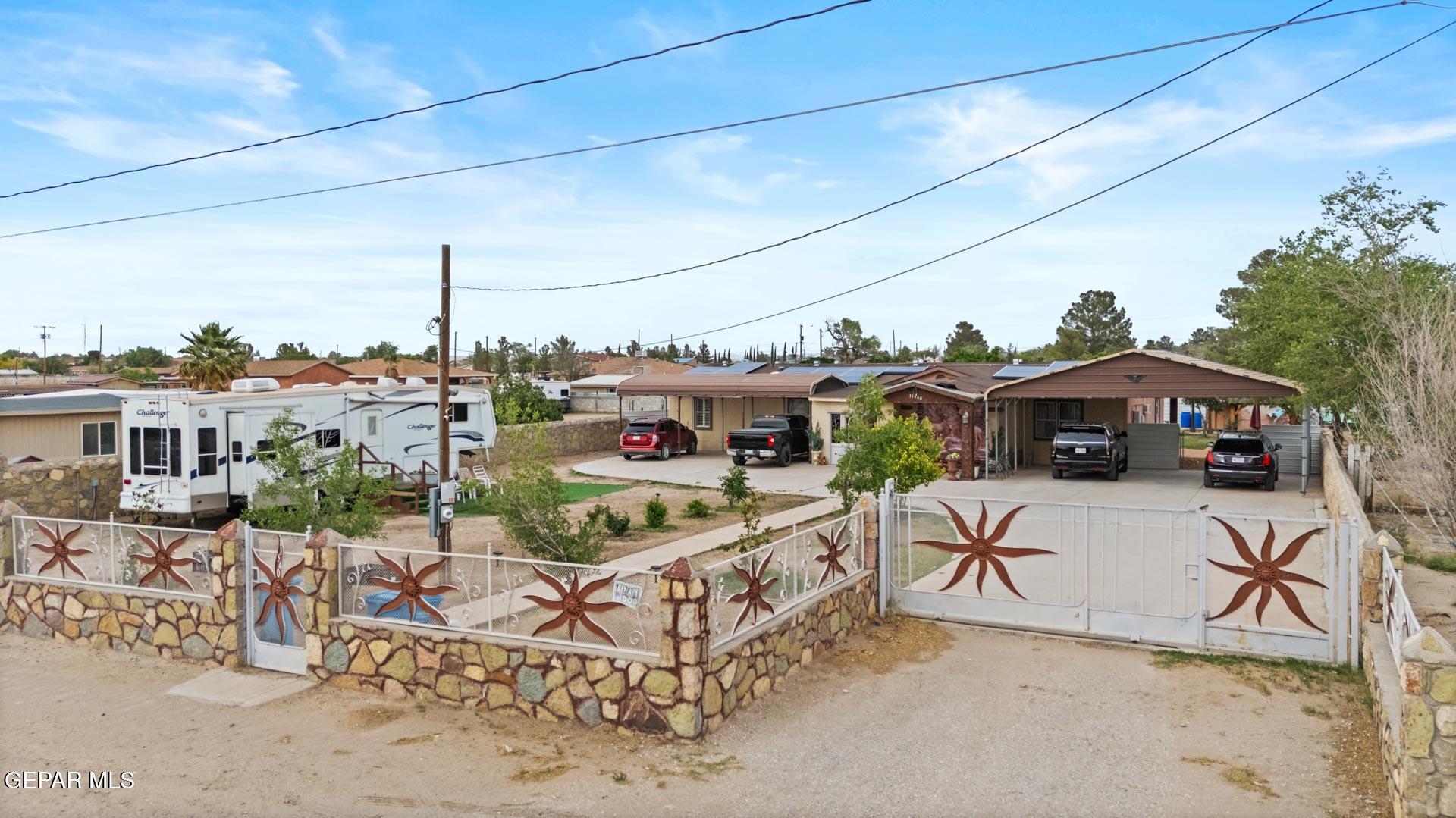 11540 Valle Dorado Road, Socorro, TX 79927