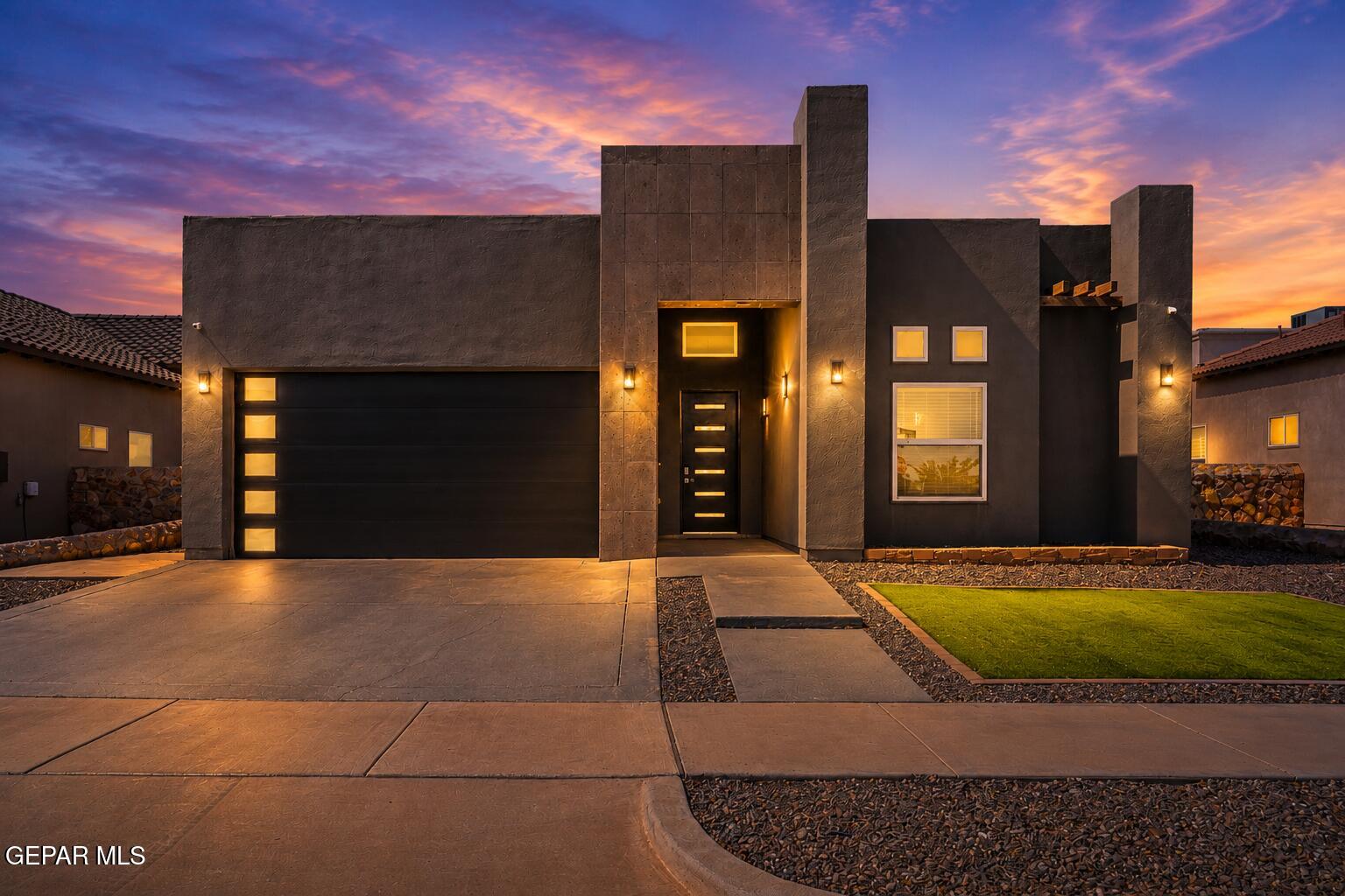 12797 Valentine Avenue, El Paso, TX 79928