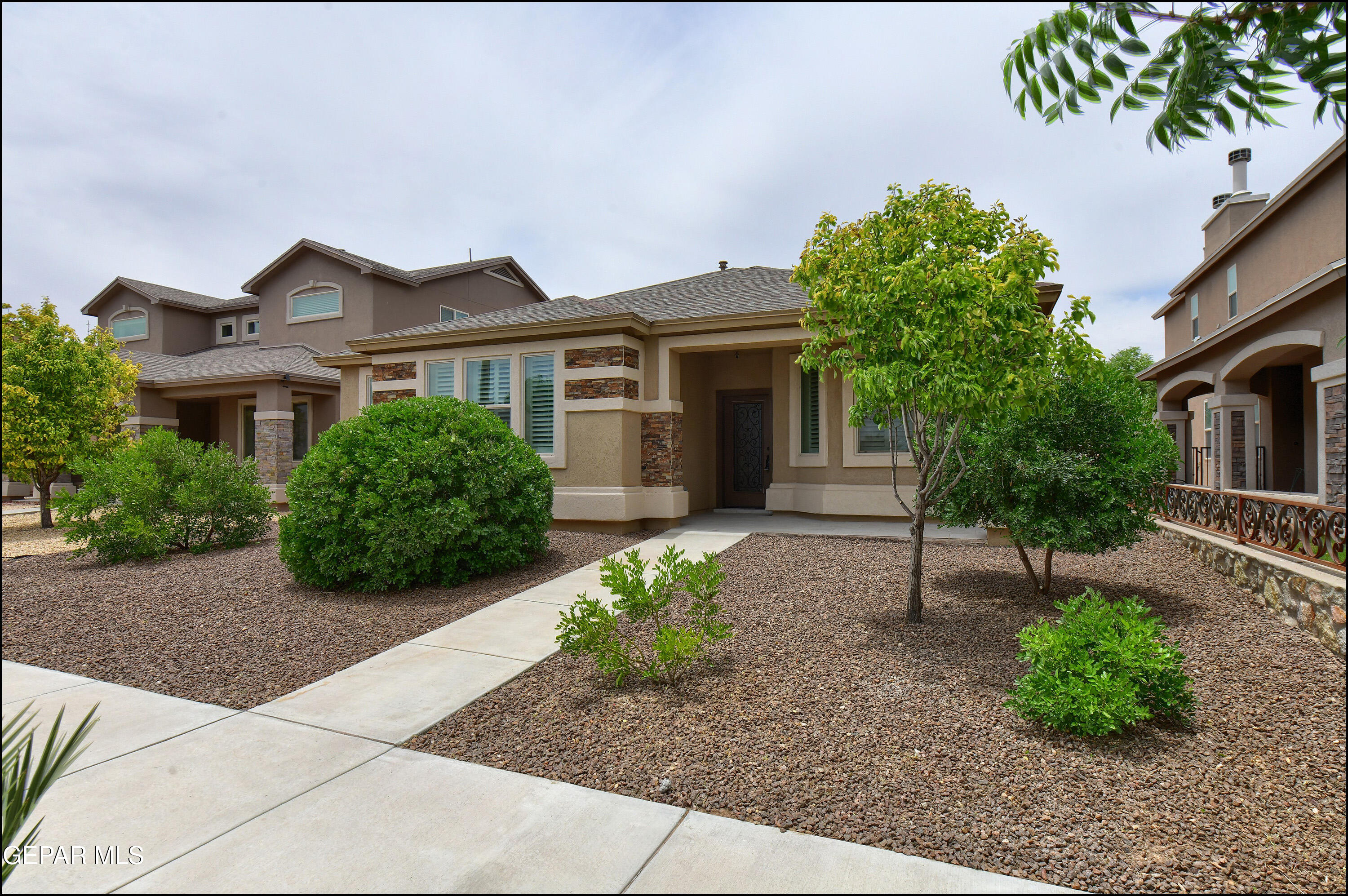 2061 Howard Jones Place, El Paso, TX 79938