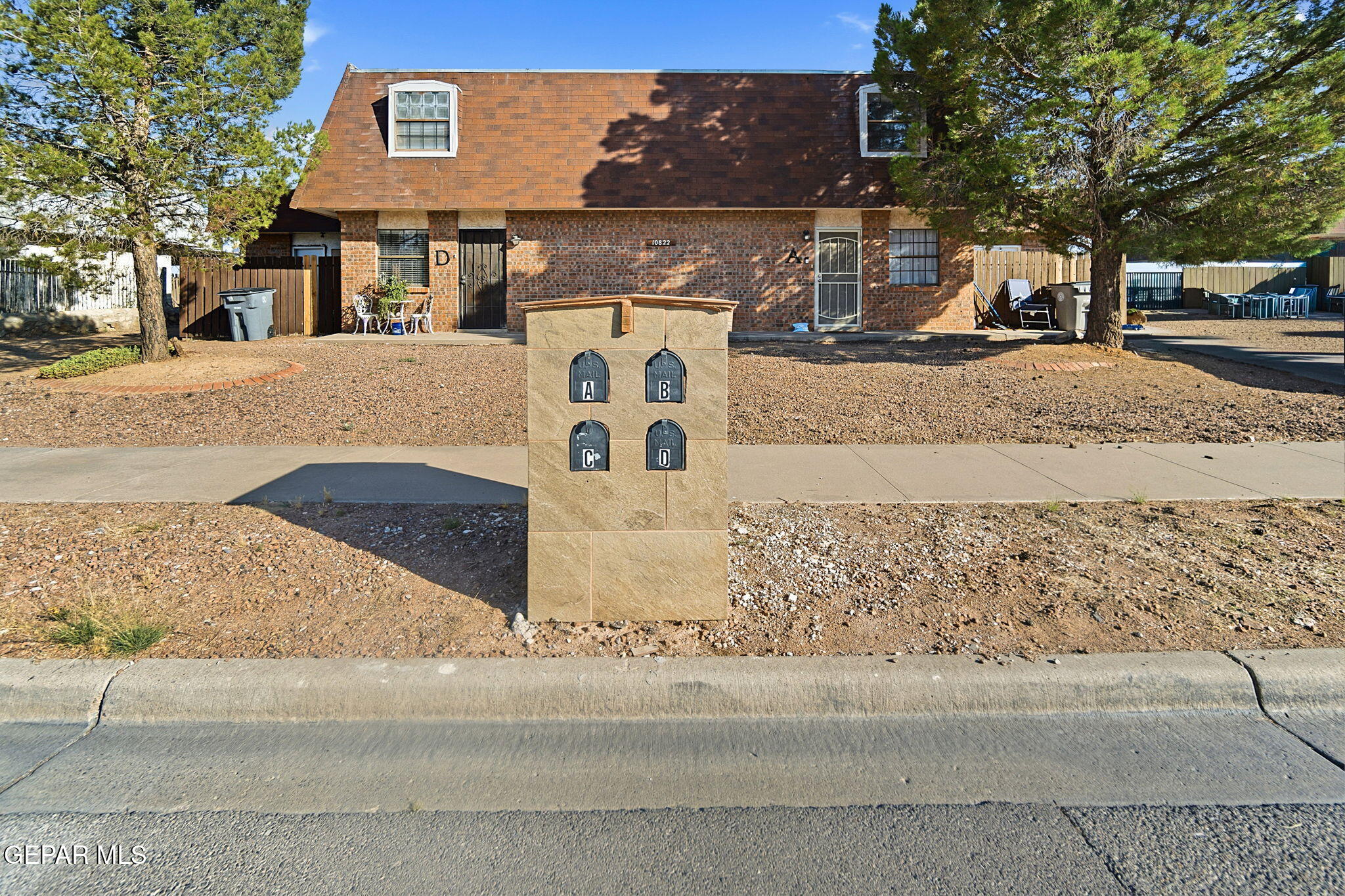 10822 IVANHOE Drive AD, El Paso, TX 79935
